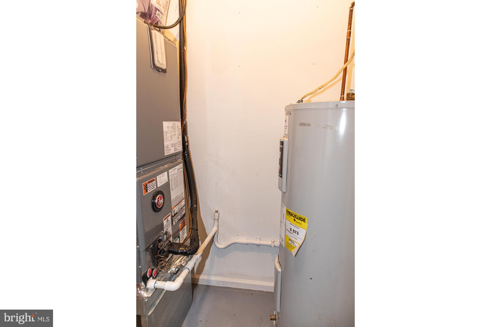 GREEN MEADOWS - Residential Lease