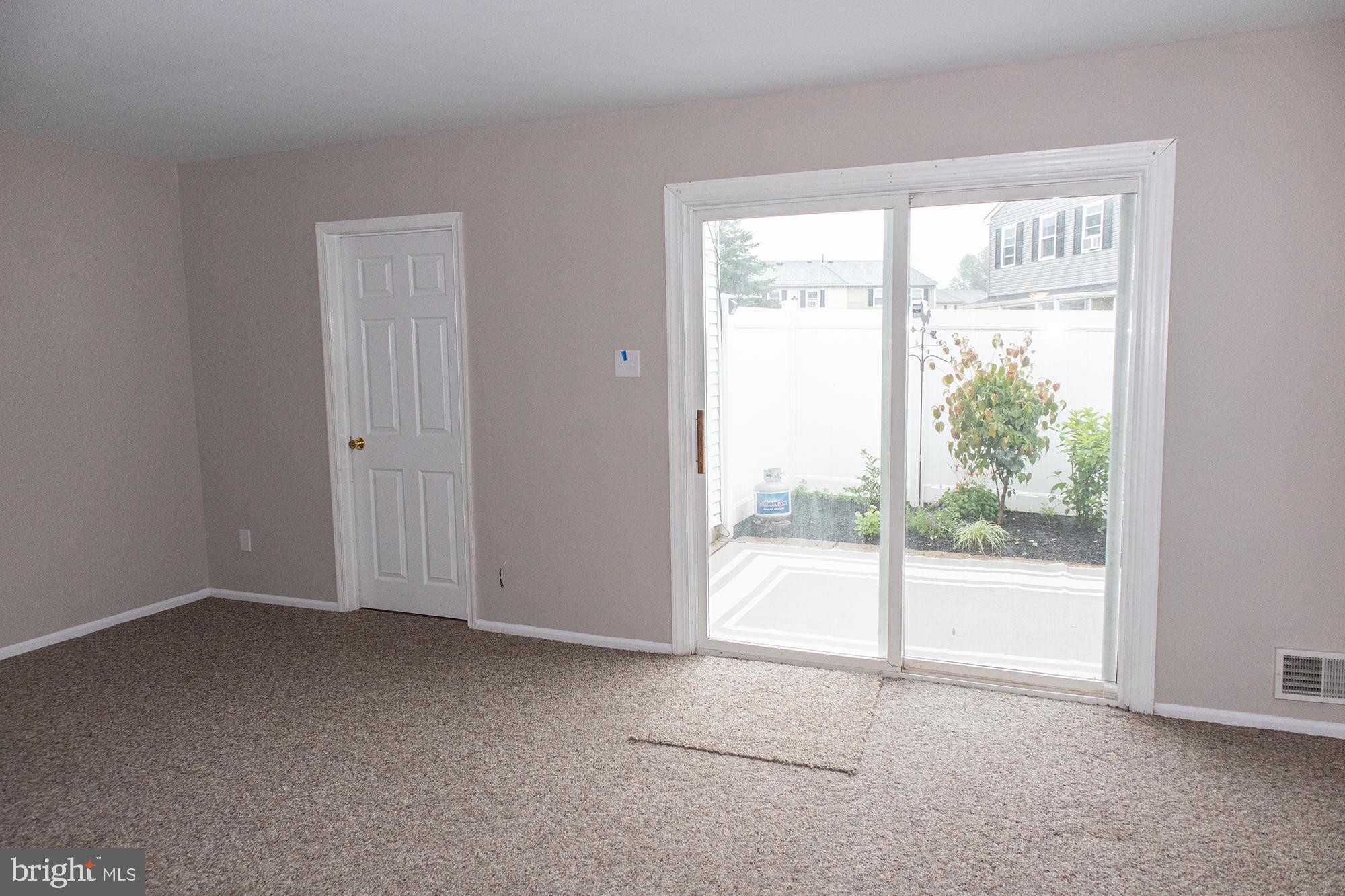 GREEN MEADOWS - Residential Lease