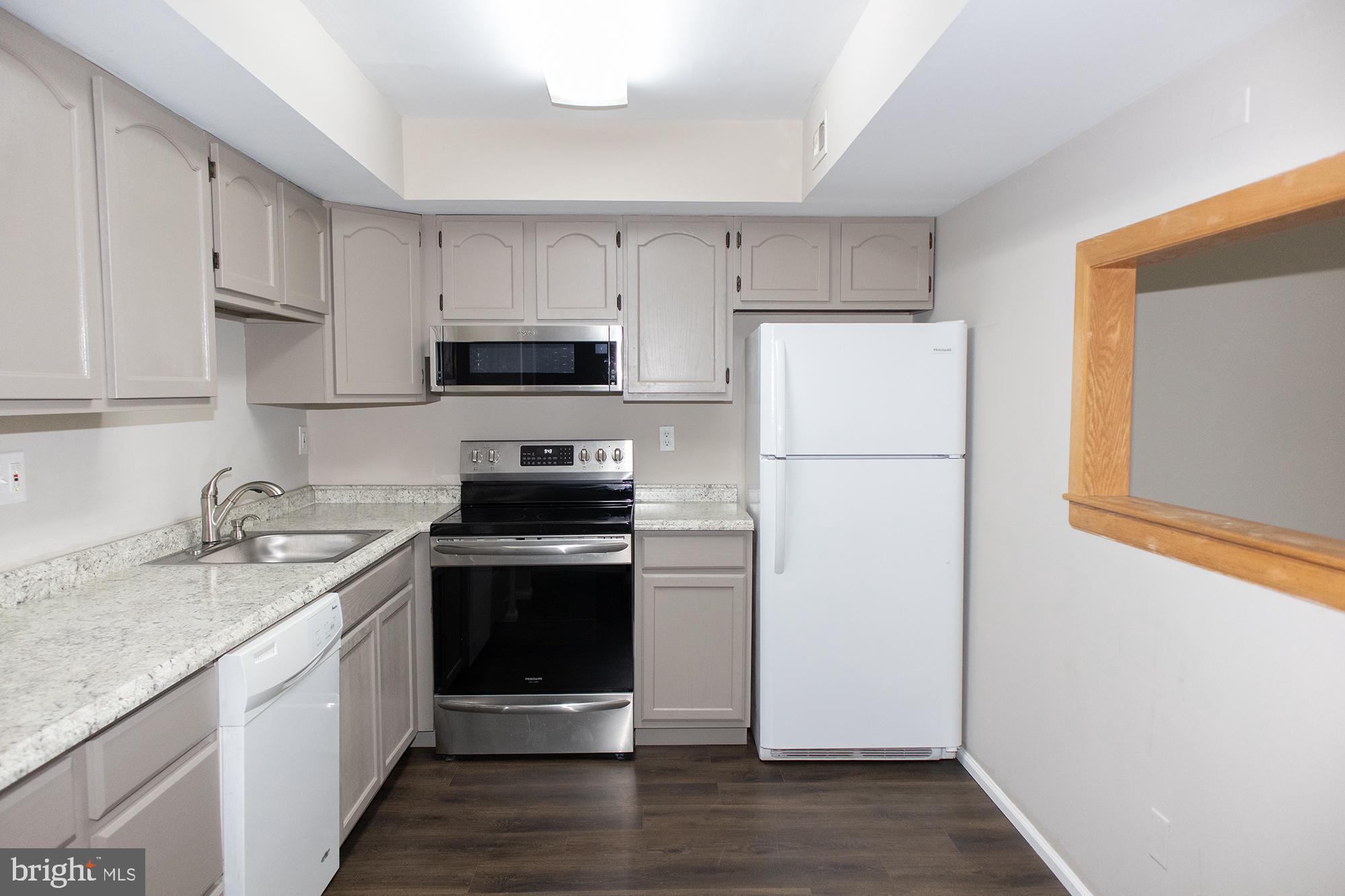 GREEN MEADOWS - Residential Lease