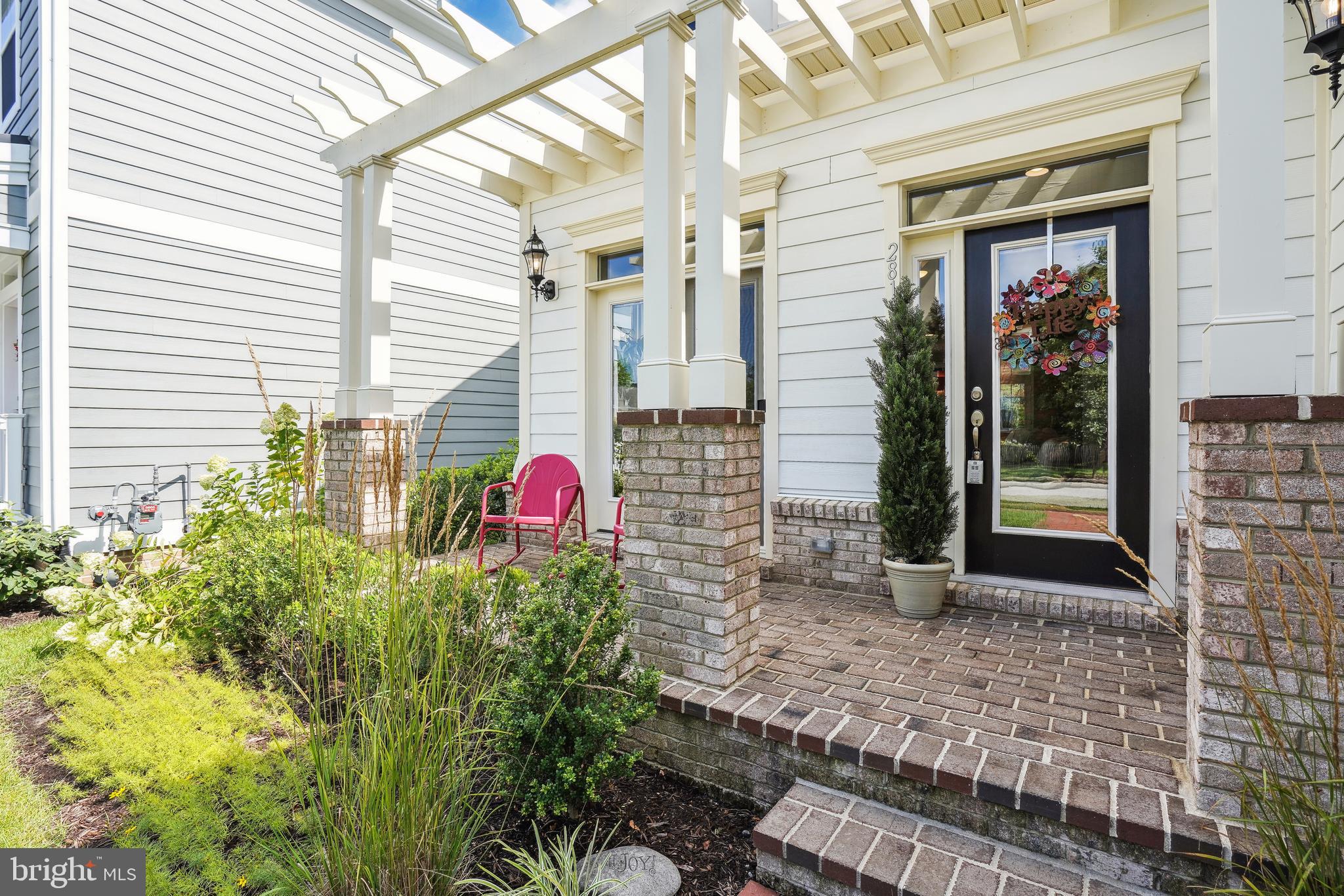 EASTON VILLAGE - Residential