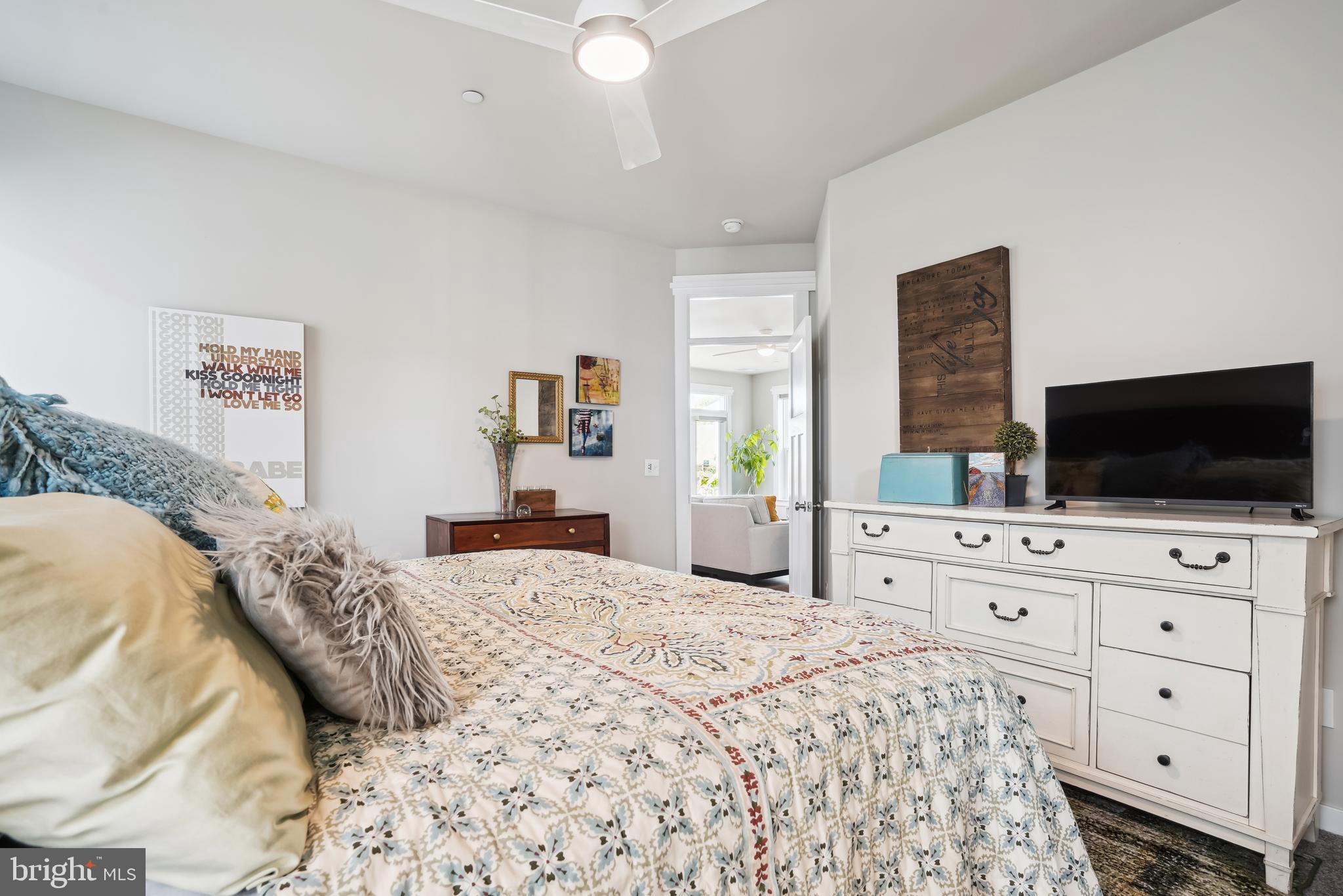 EASTON VILLAGE - Residential