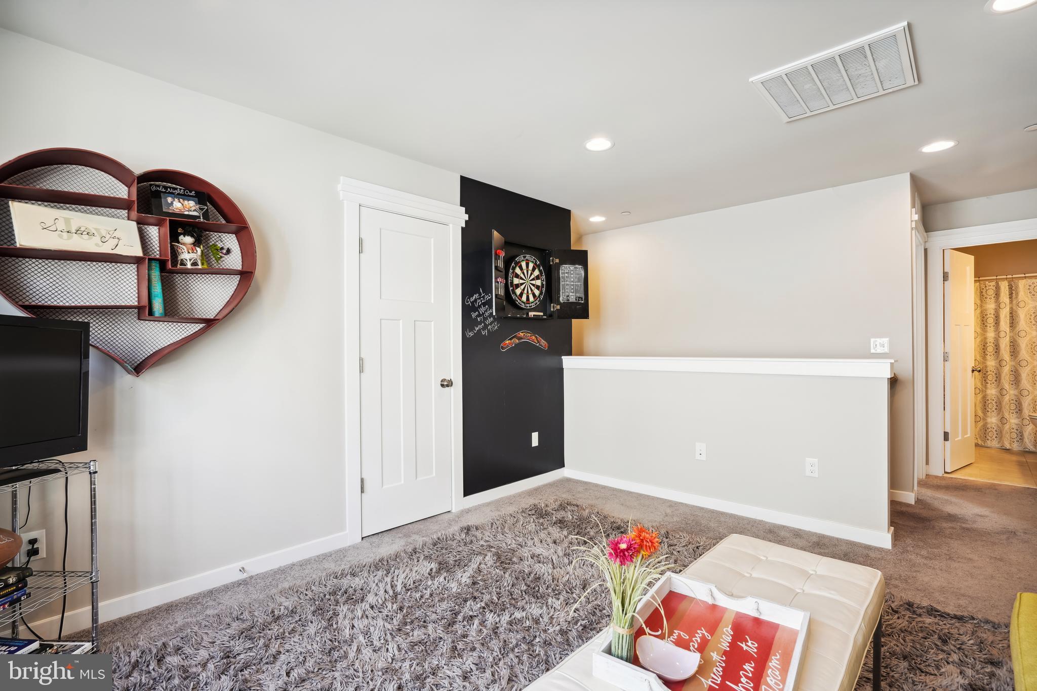 EASTON VILLAGE - Residential