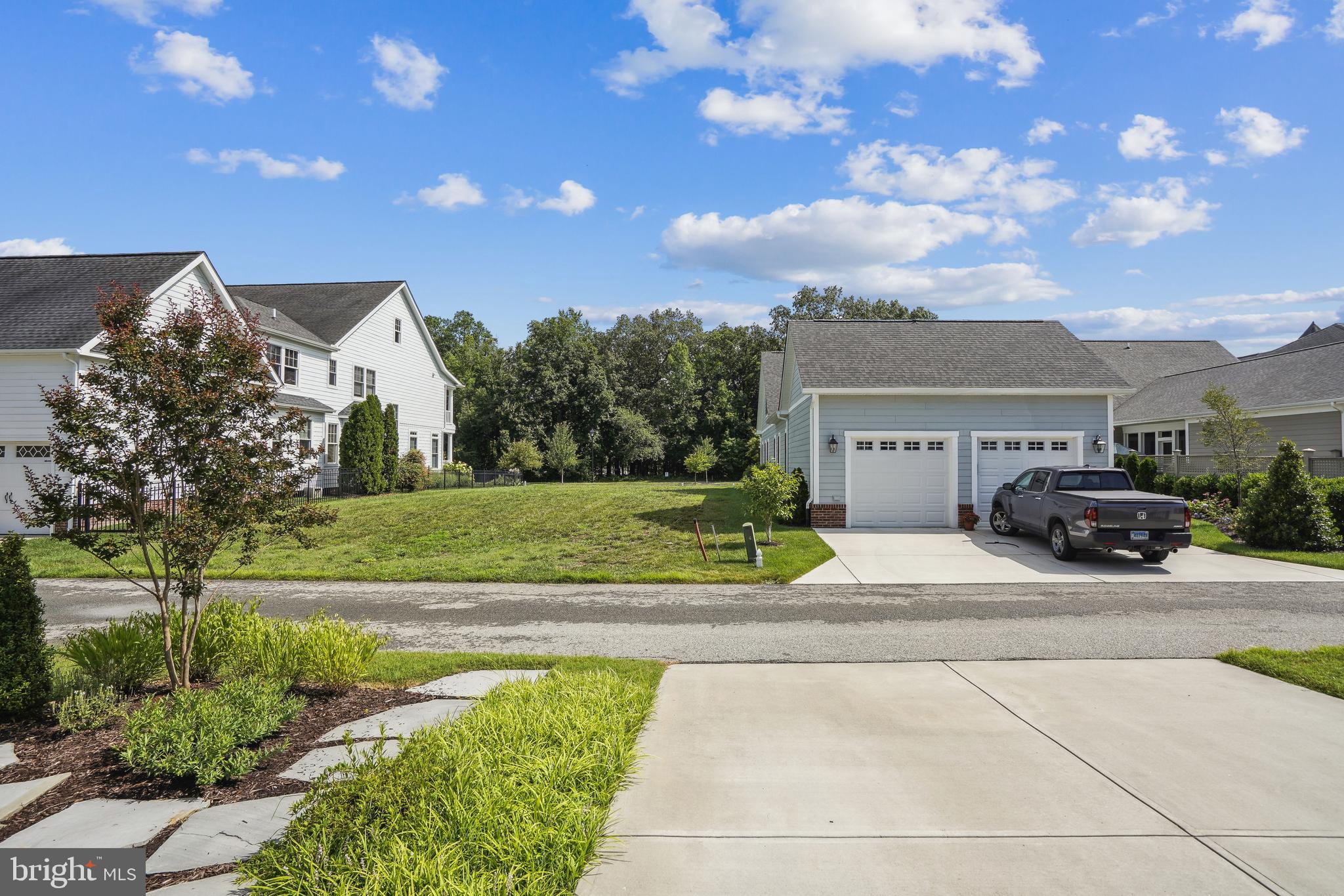 EASTON VILLAGE - Residential