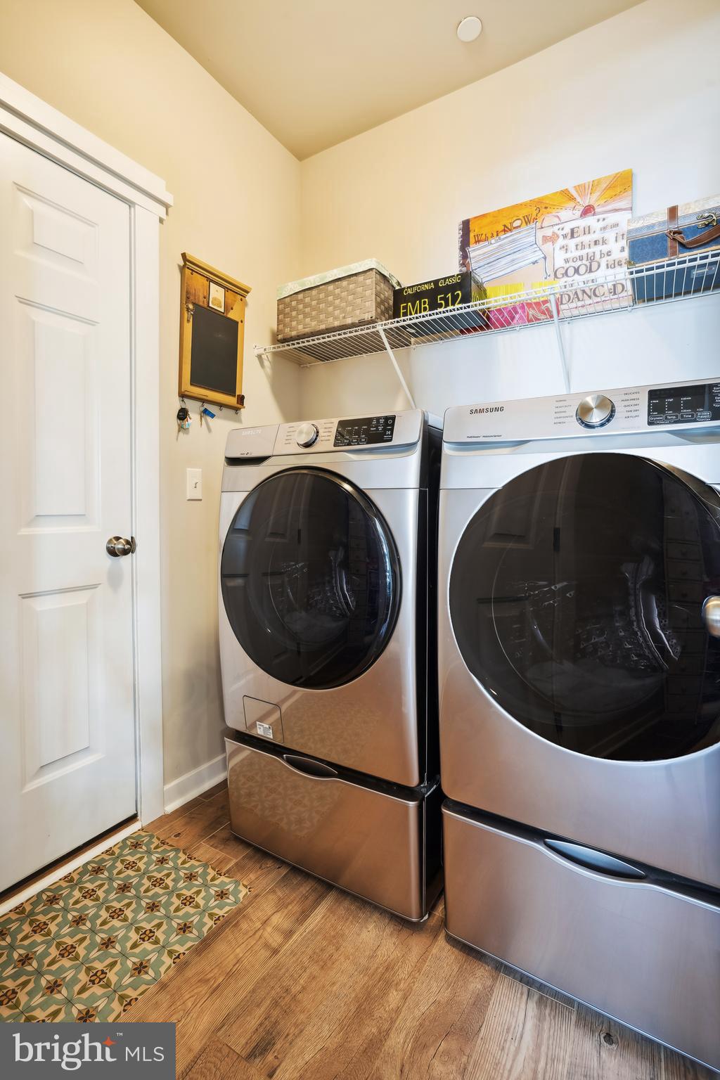 EASTON VILLAGE - Residential