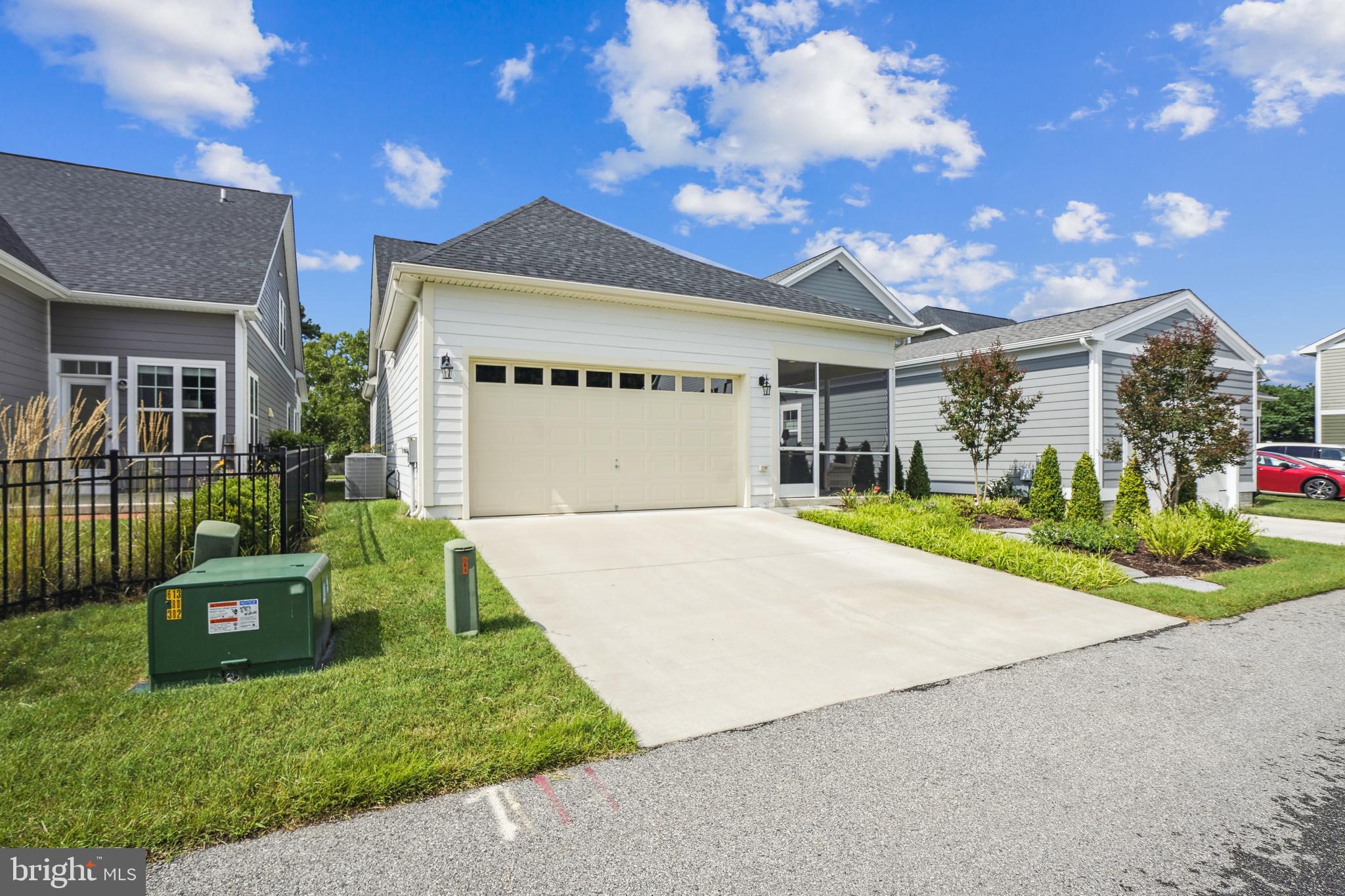 EASTON VILLAGE - Residential