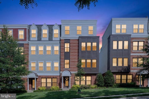 Photo of 3957 Oak Street, FAIRFAX, VA 22030 (MLS # VAFC2008634)