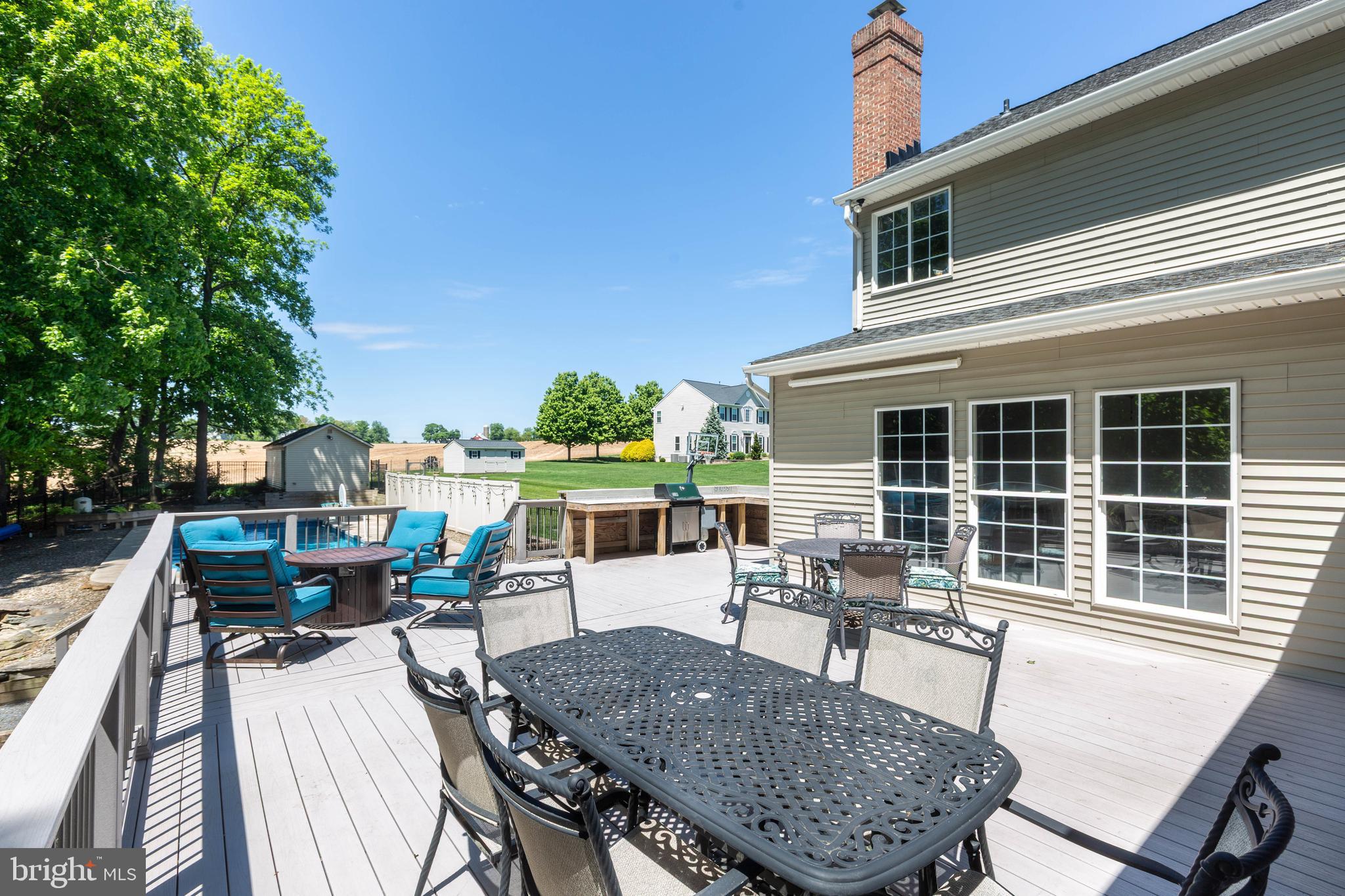 SPRUCE MEADOWS - Residential