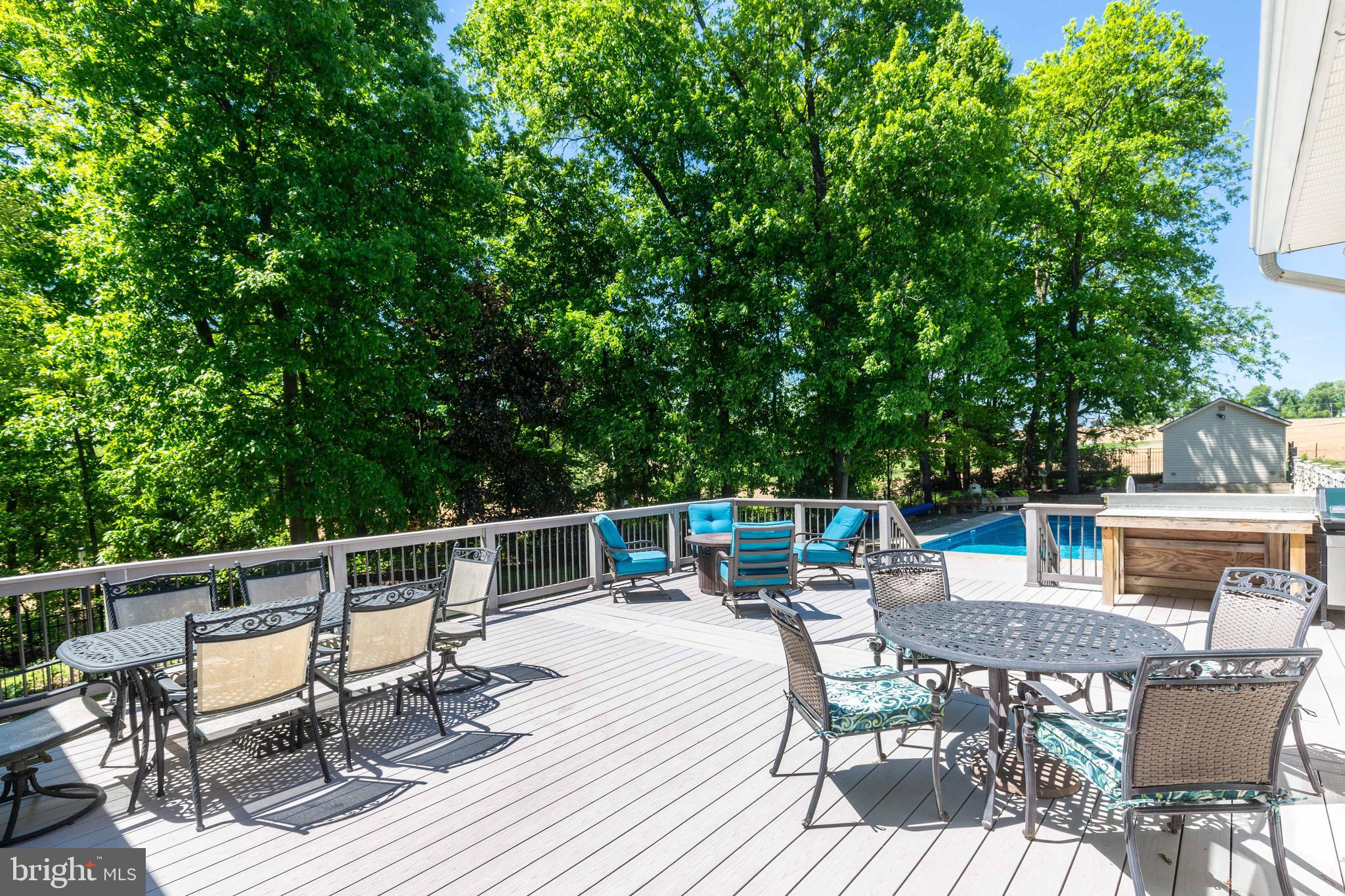 SPRUCE MEADOWS - Residential
