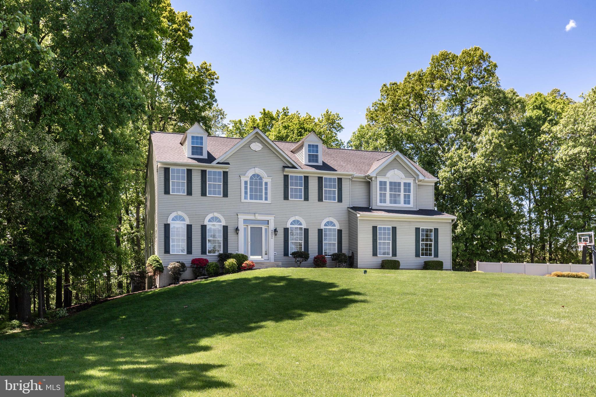 SPRUCE MEADOWS - Residential