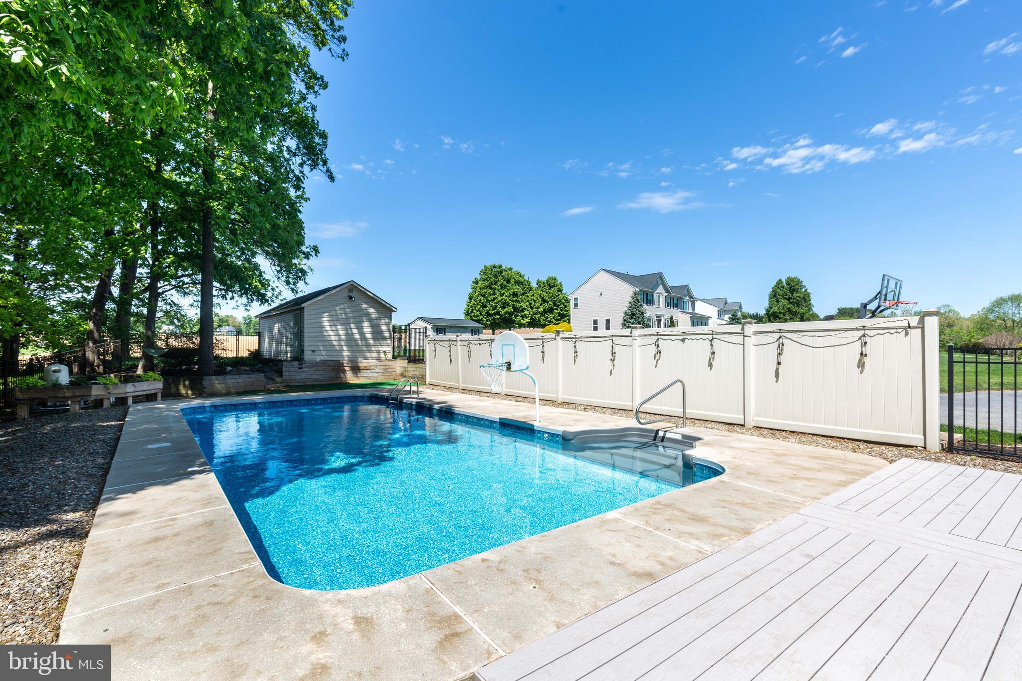 SPRUCE MEADOWS - Residential