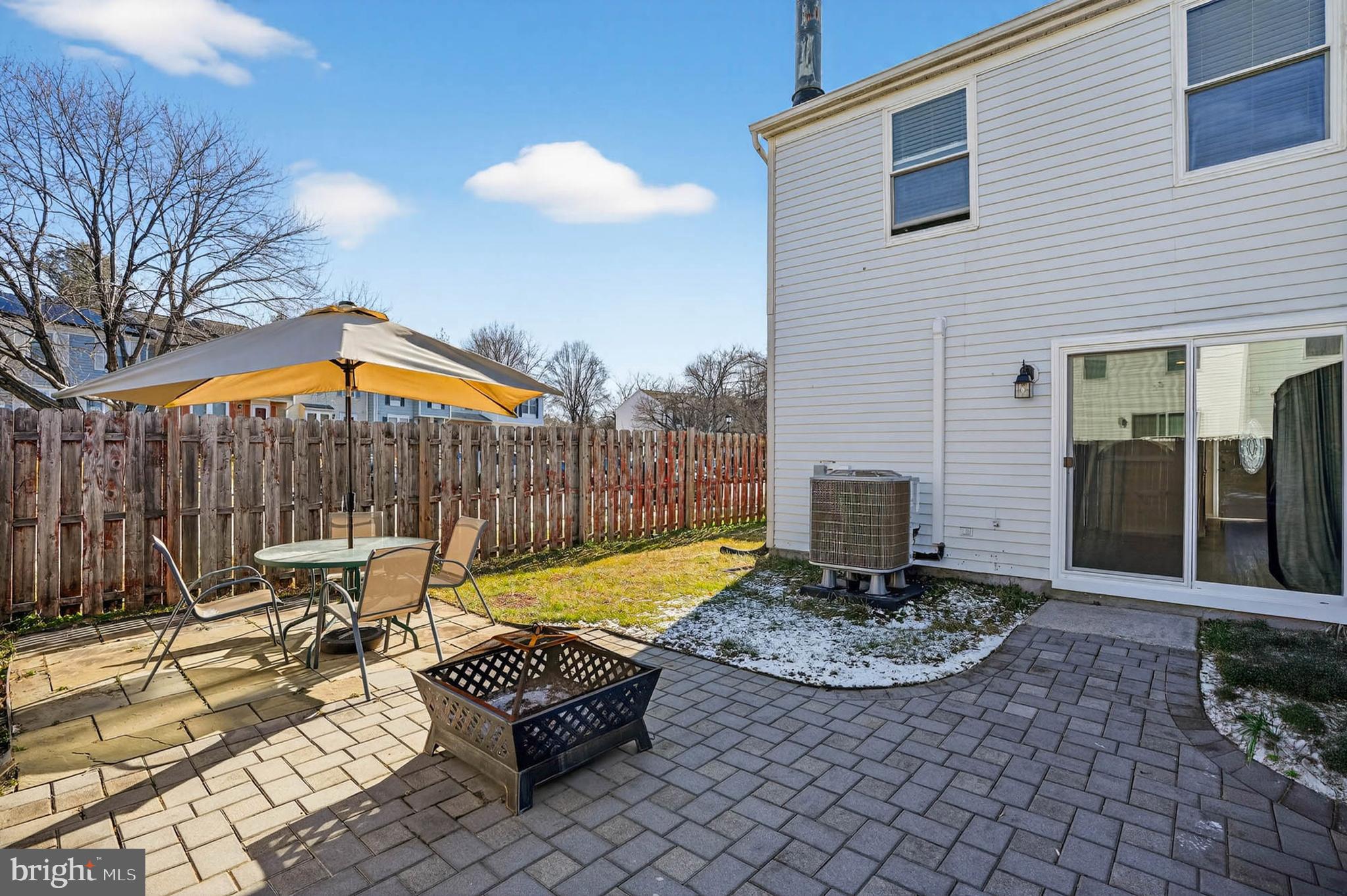 OAK POND - Residential