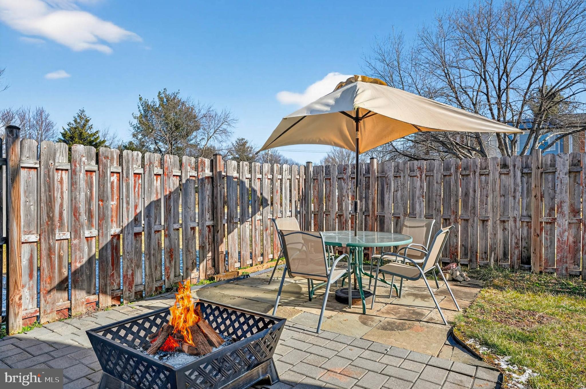 OAK POND - Residential