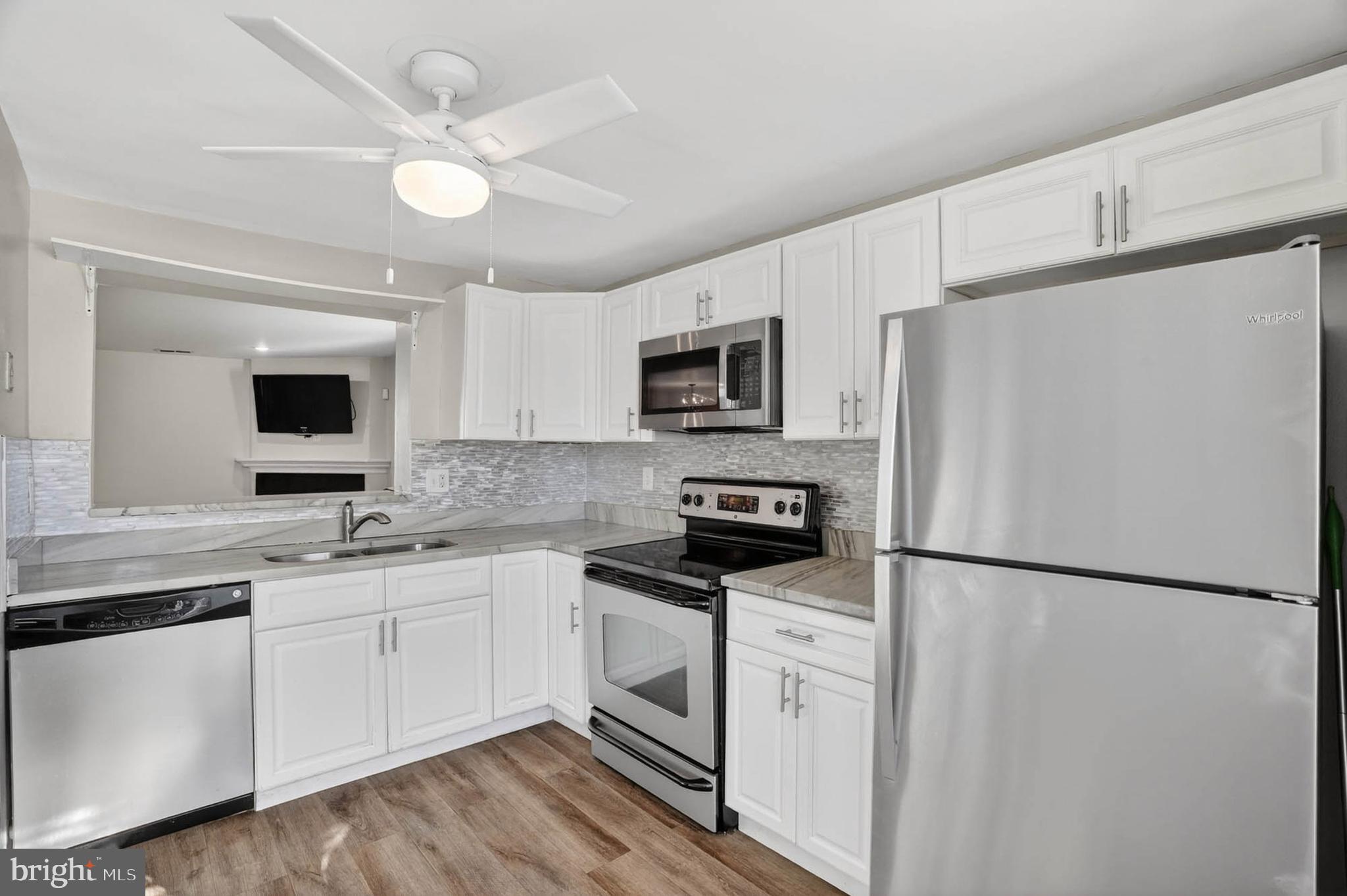 OAK POND - Residential