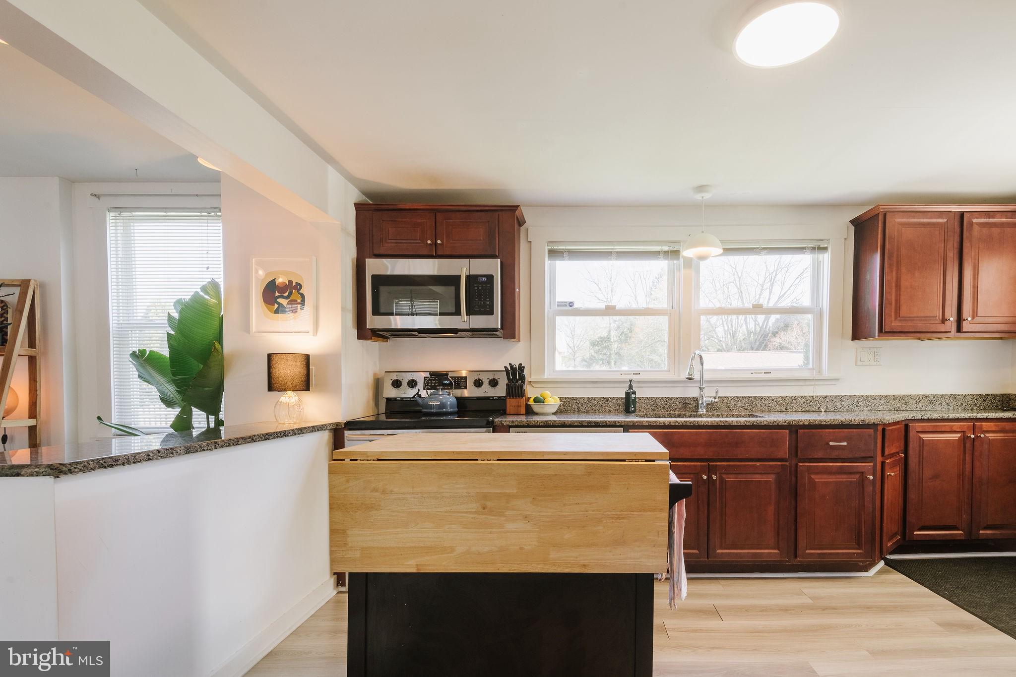 STENNING HILLS - Residential