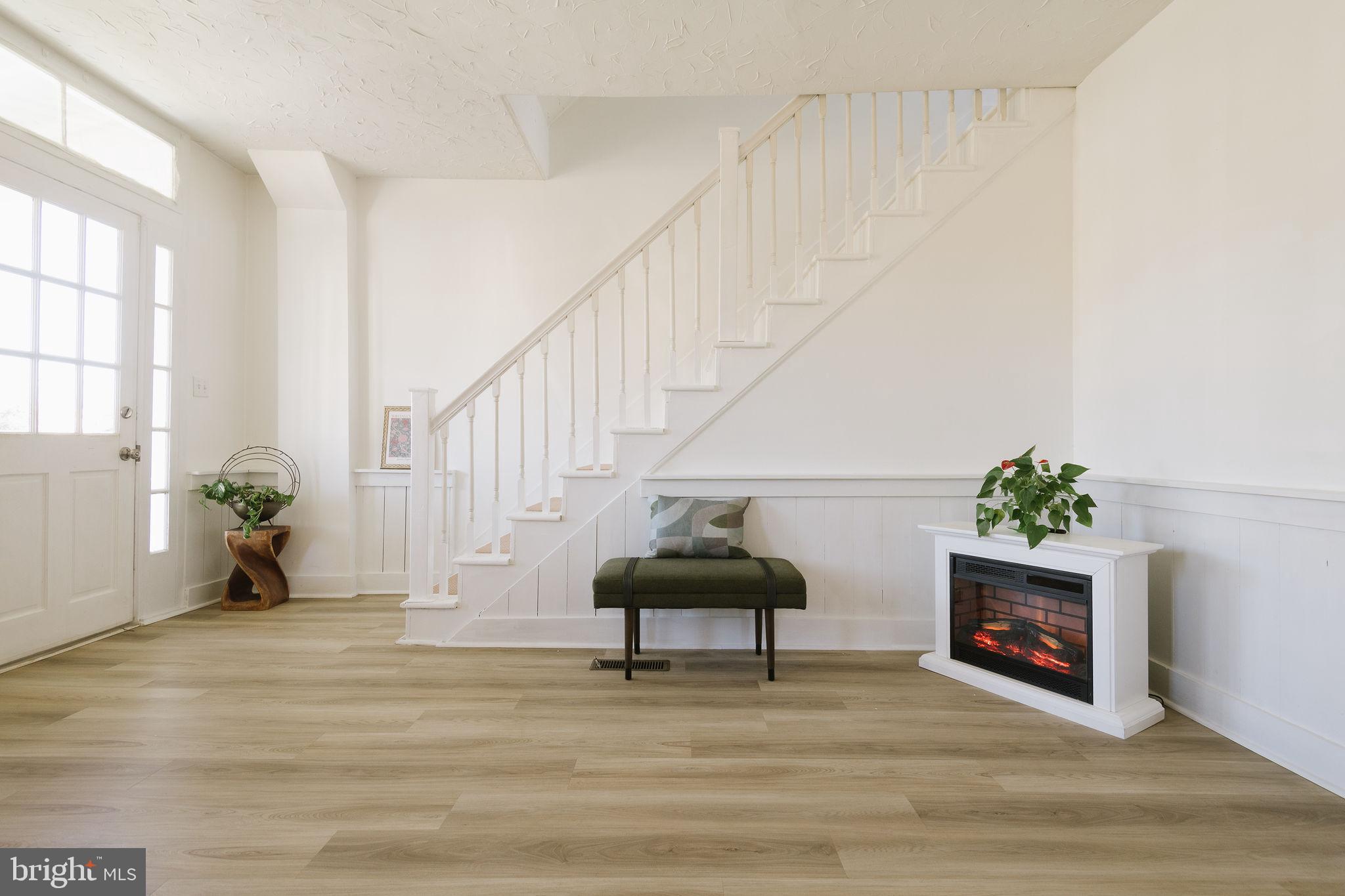 STENNING HILLS - Residential