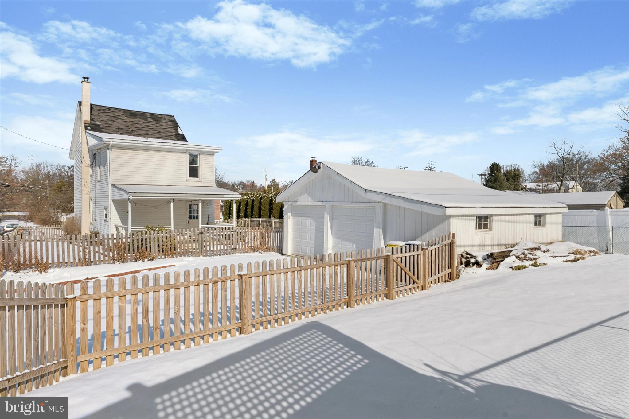 STENNING HILLS - Residential