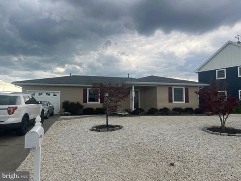 Photo of 1203 Penguin Court, FORKED RIVER, NJ 08731 (MLS # NJOC2041474)