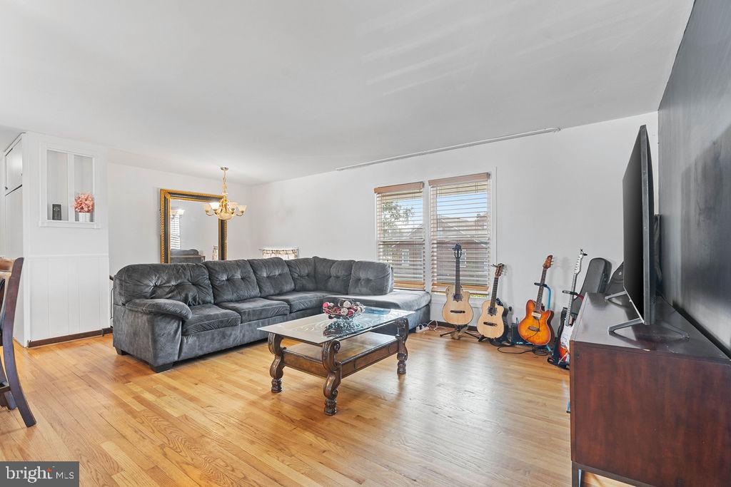 ROSELAND - Residential