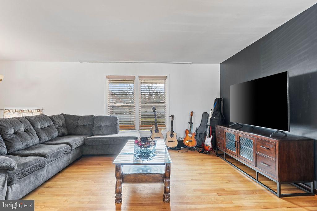 ROSELAND - Residential