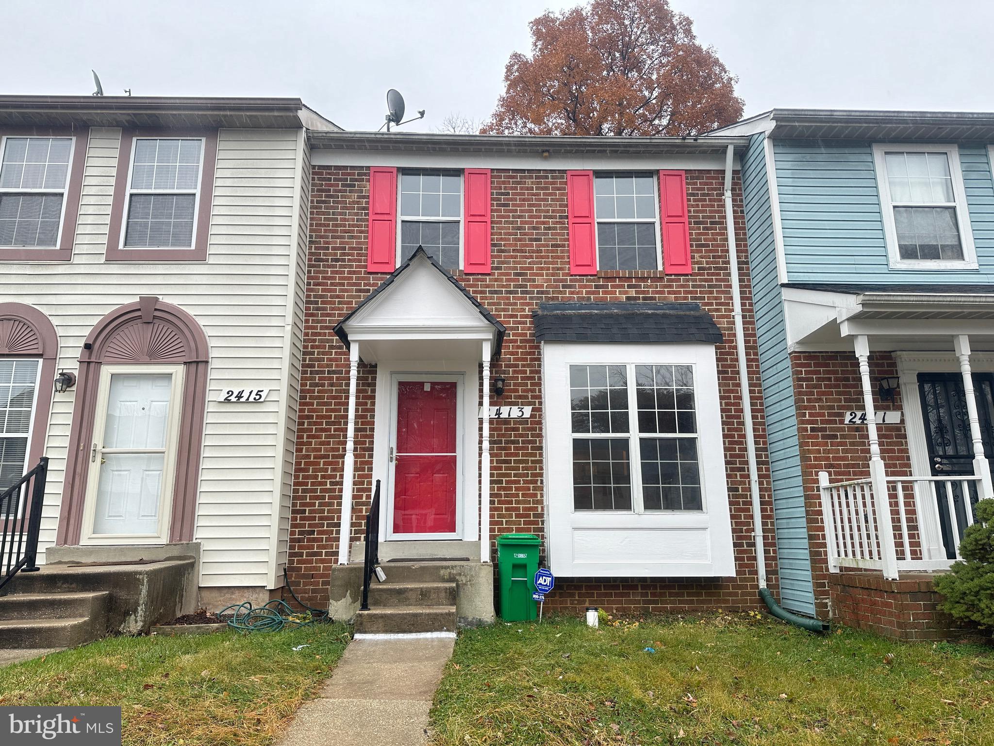 ROSECROFT VILLAGE - Residential