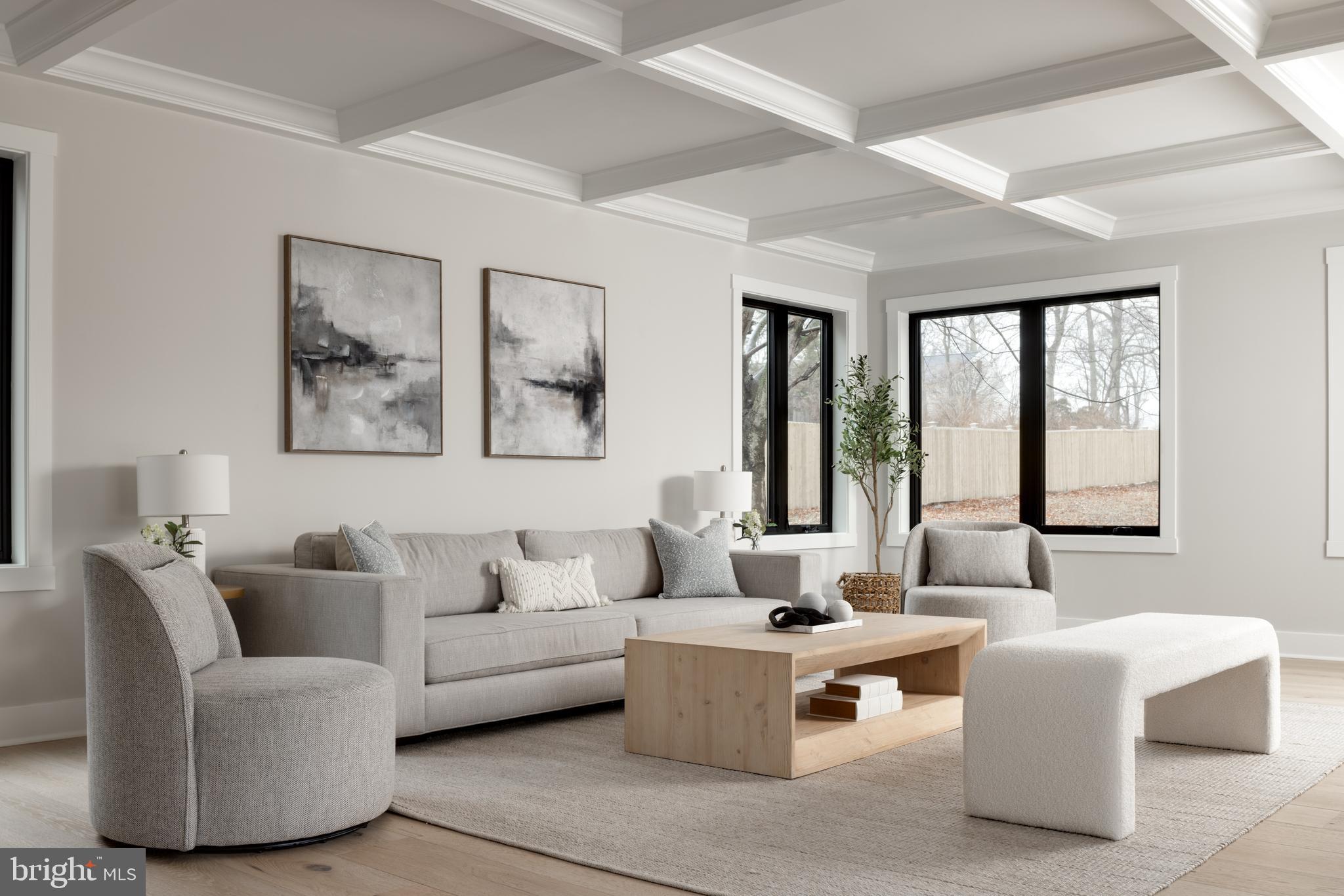 RADNOR HUNT - Residential