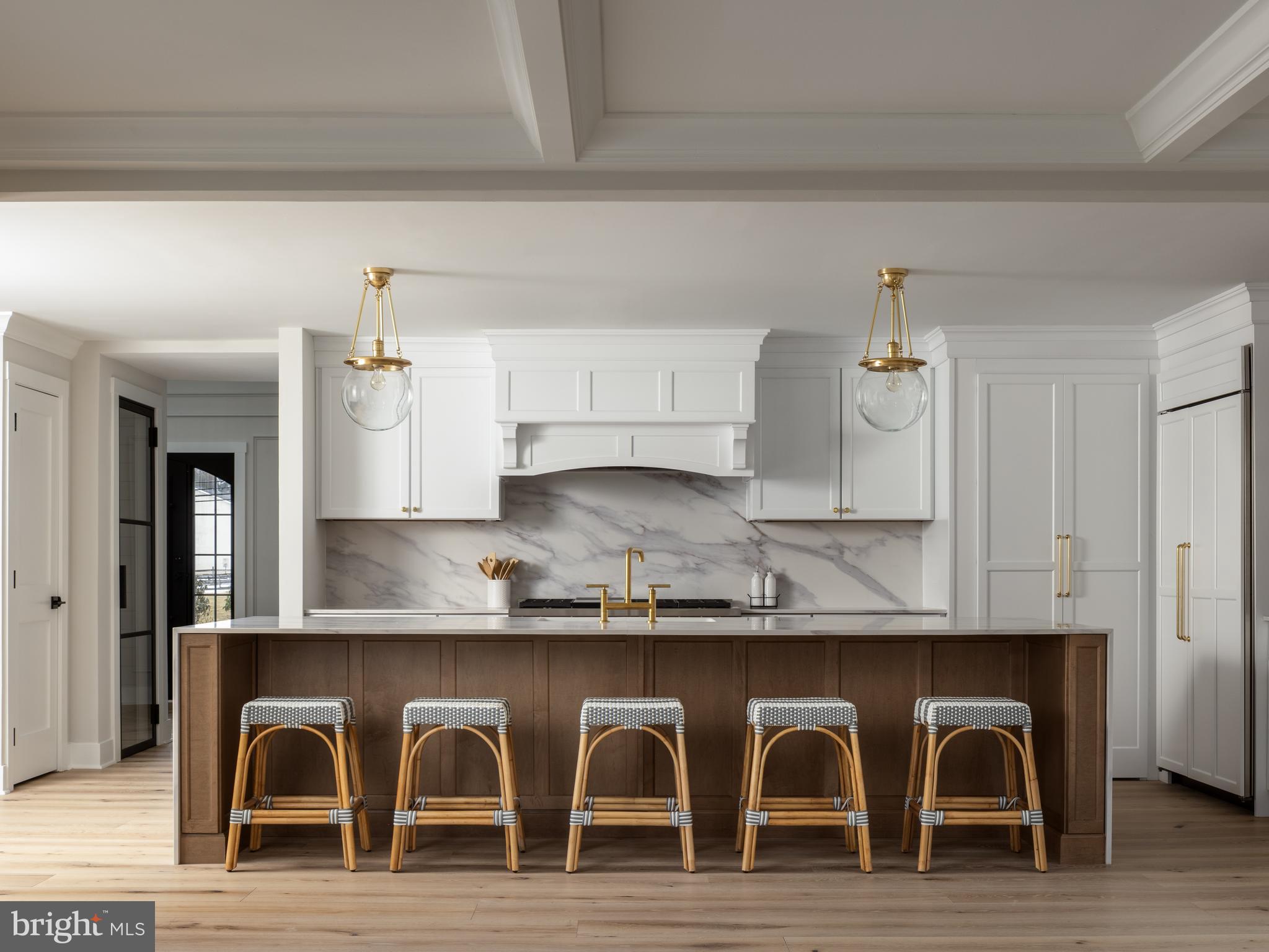 RADNOR HUNT - Residential