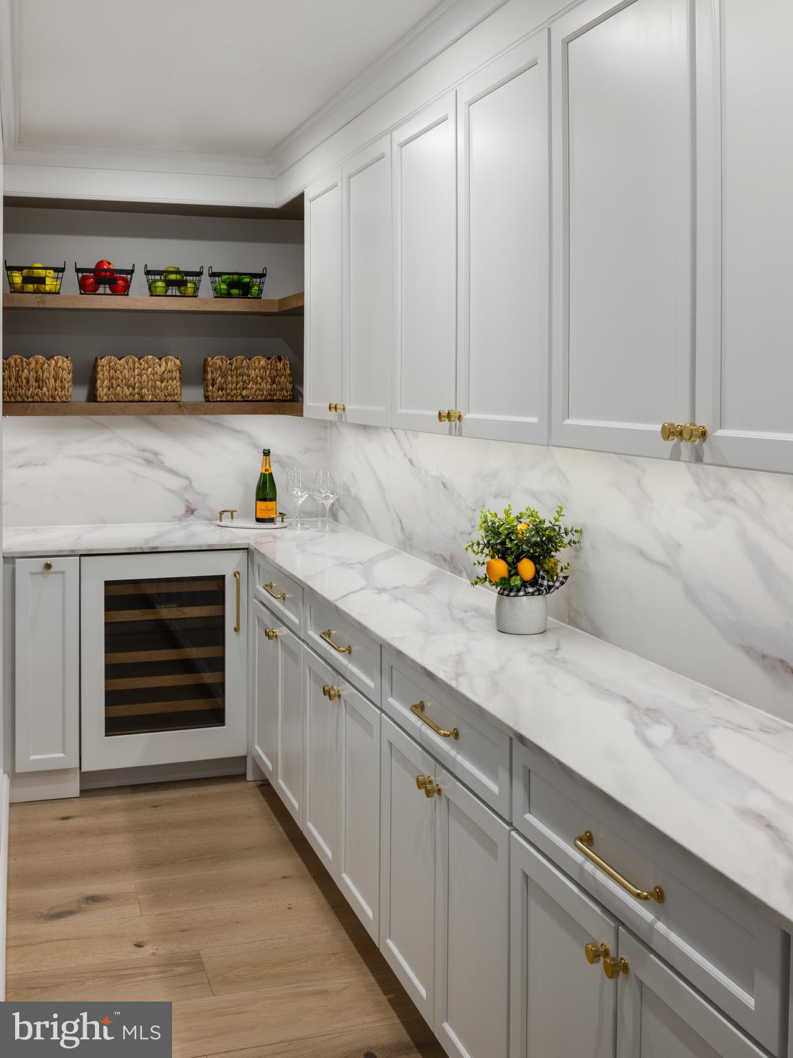 RADNOR HUNT - Residential