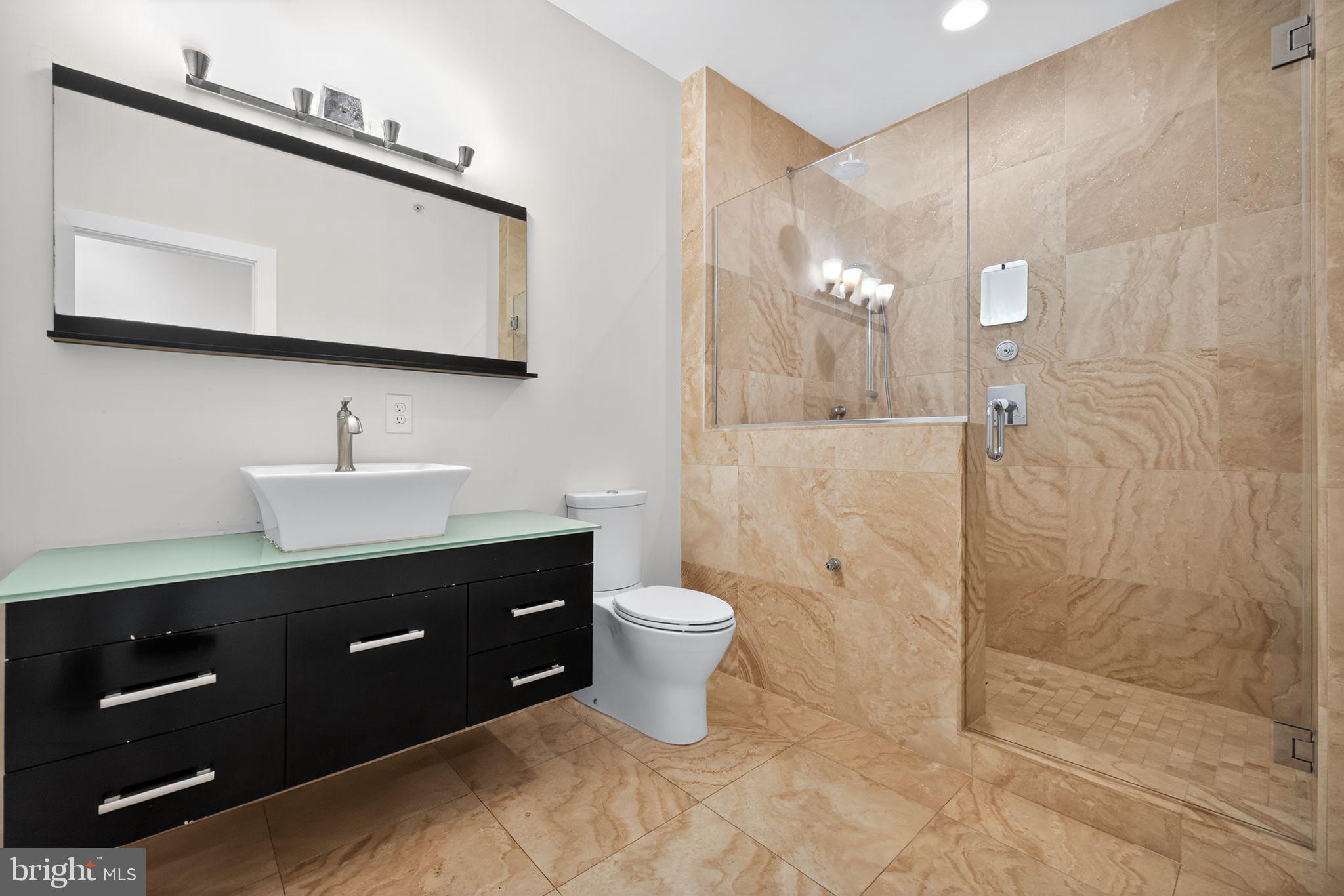 KENSINGTON - Residential