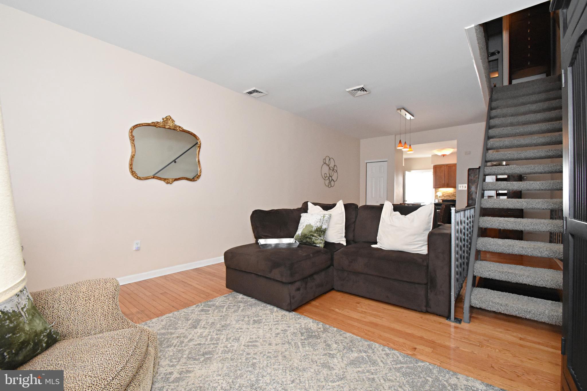 PORT RICHMOND - Residential