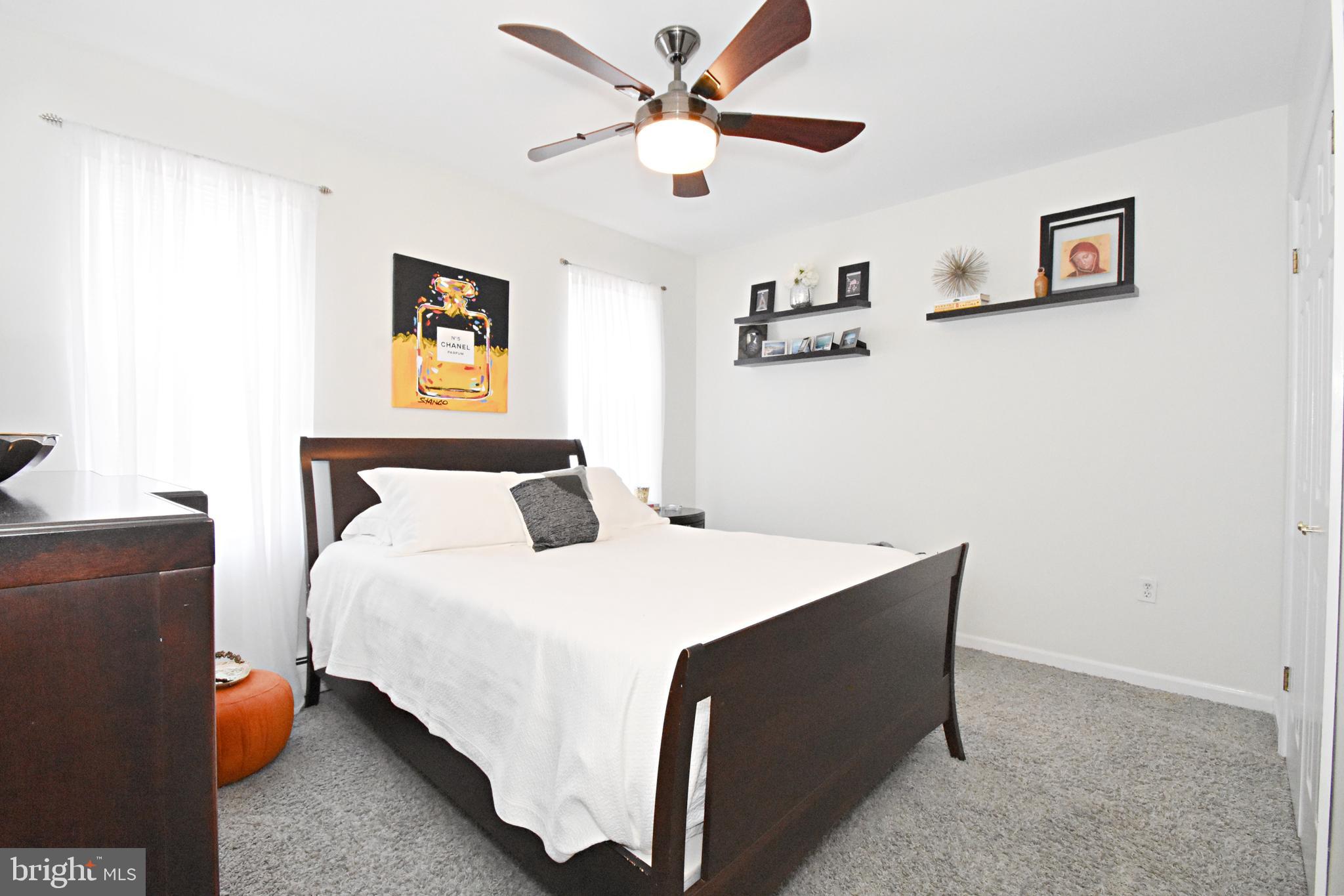 PORT RICHMOND - Residential