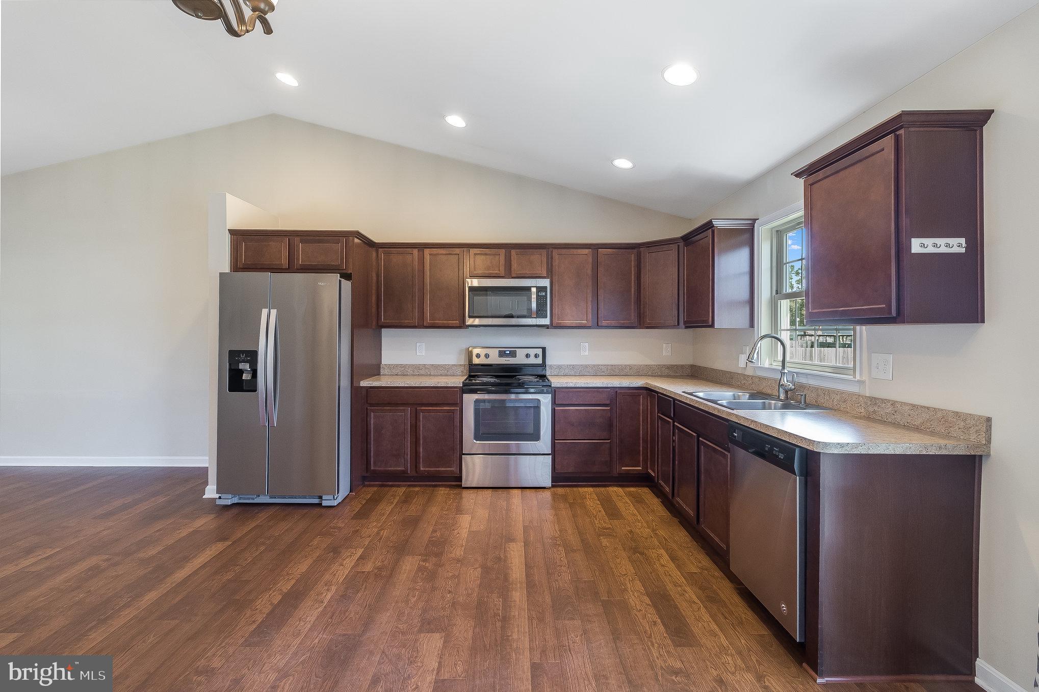 WESTMORELAND SHORES - Residential