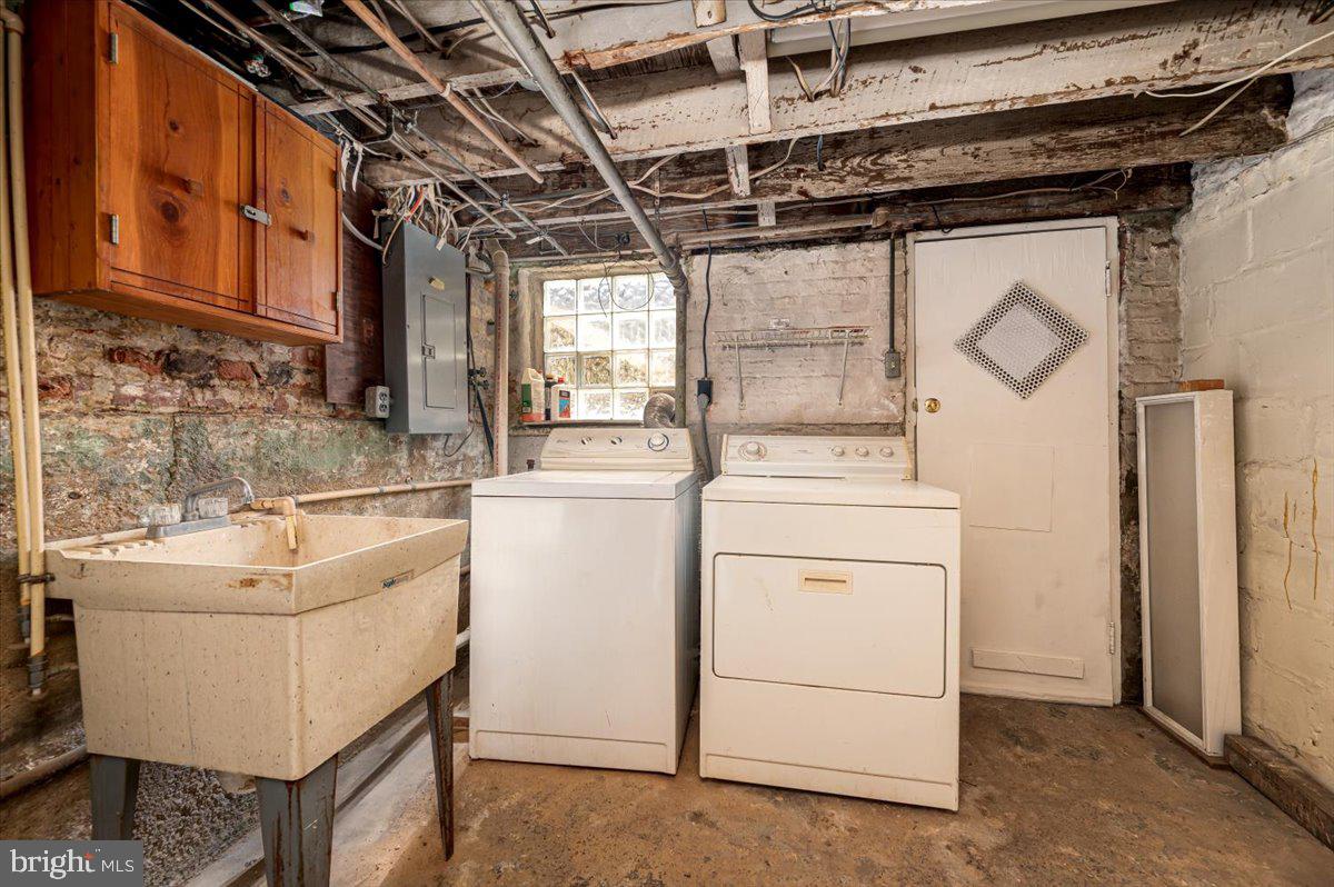 DUNDALK - Residential Lease