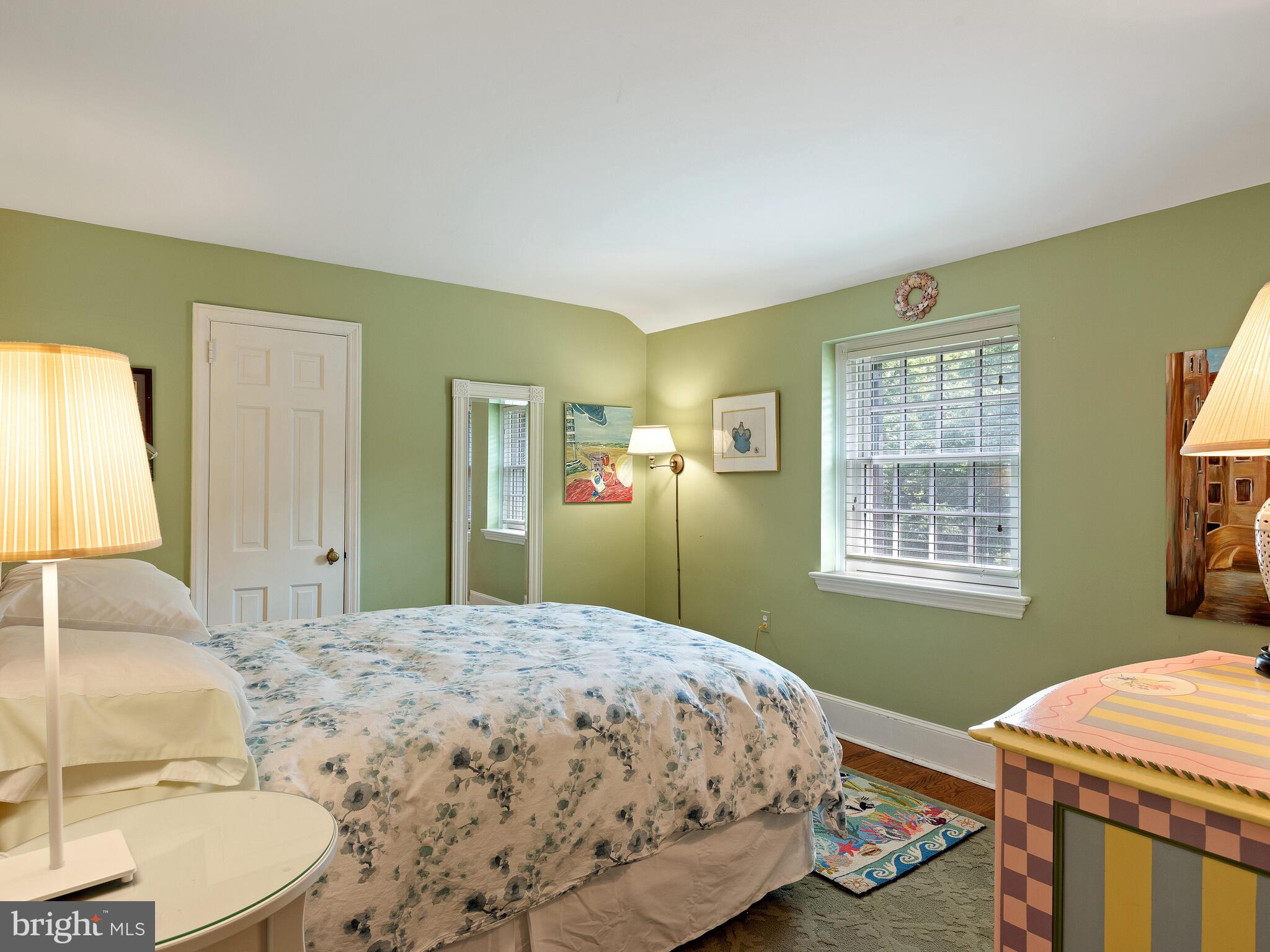 GLADWYNE - Residential