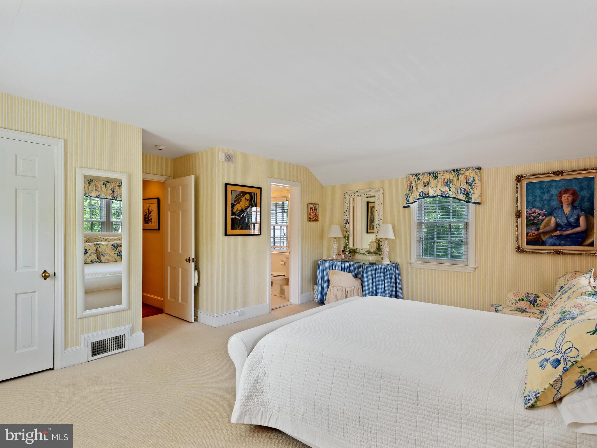 GLADWYNE - Residential