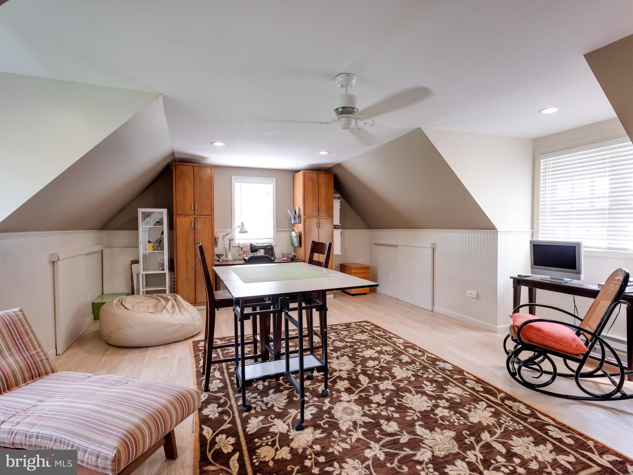 GLADWYNE - Residential