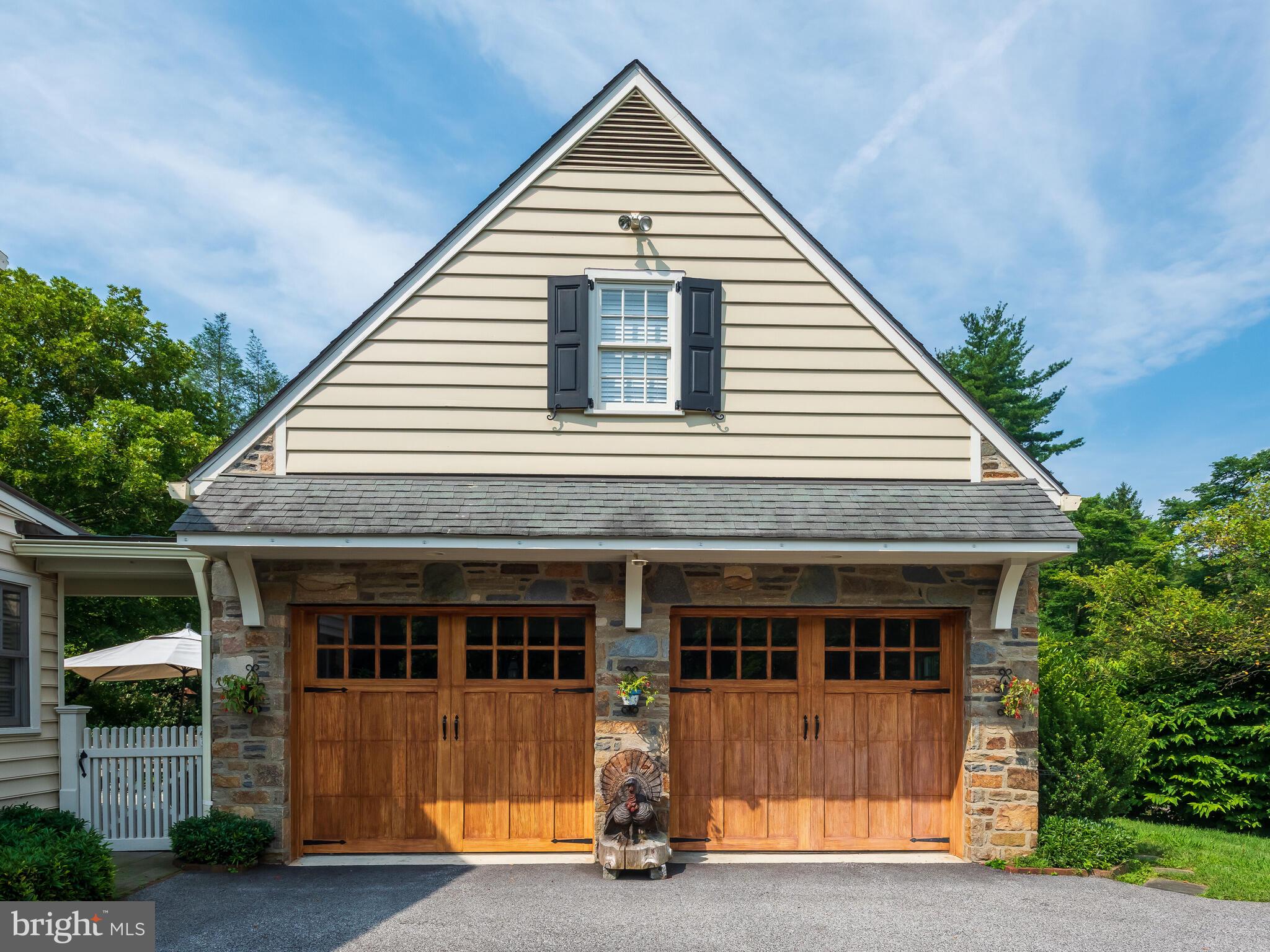 GLADWYNE - Residential