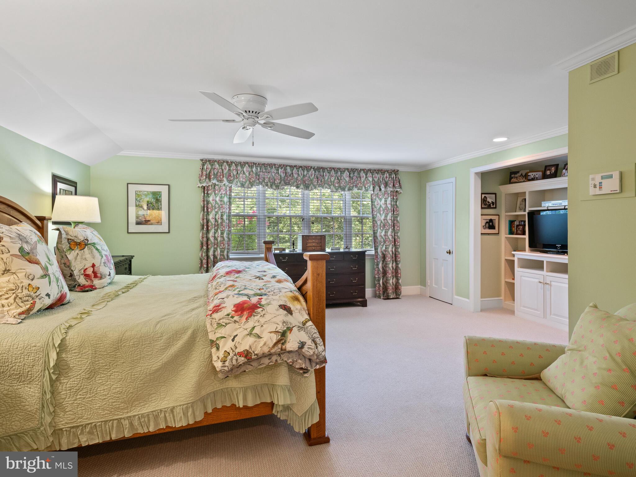 GLADWYNE - Residential