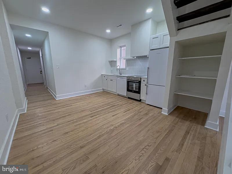 FAIRMOUNT - Residential Lease