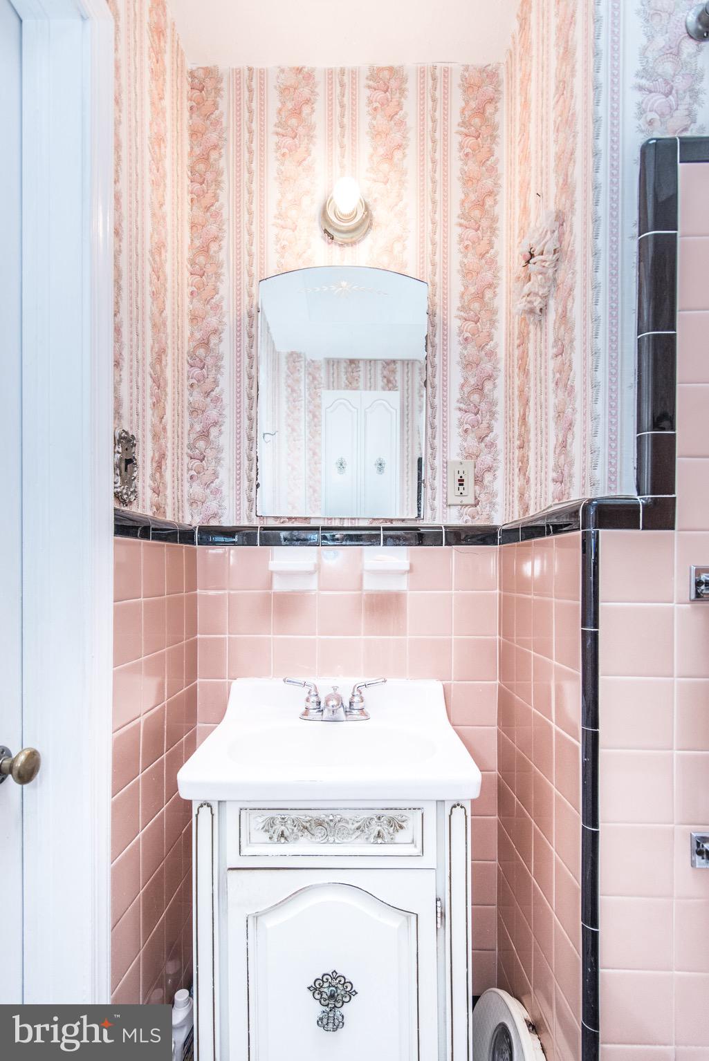 NORTHWOOD - Residential