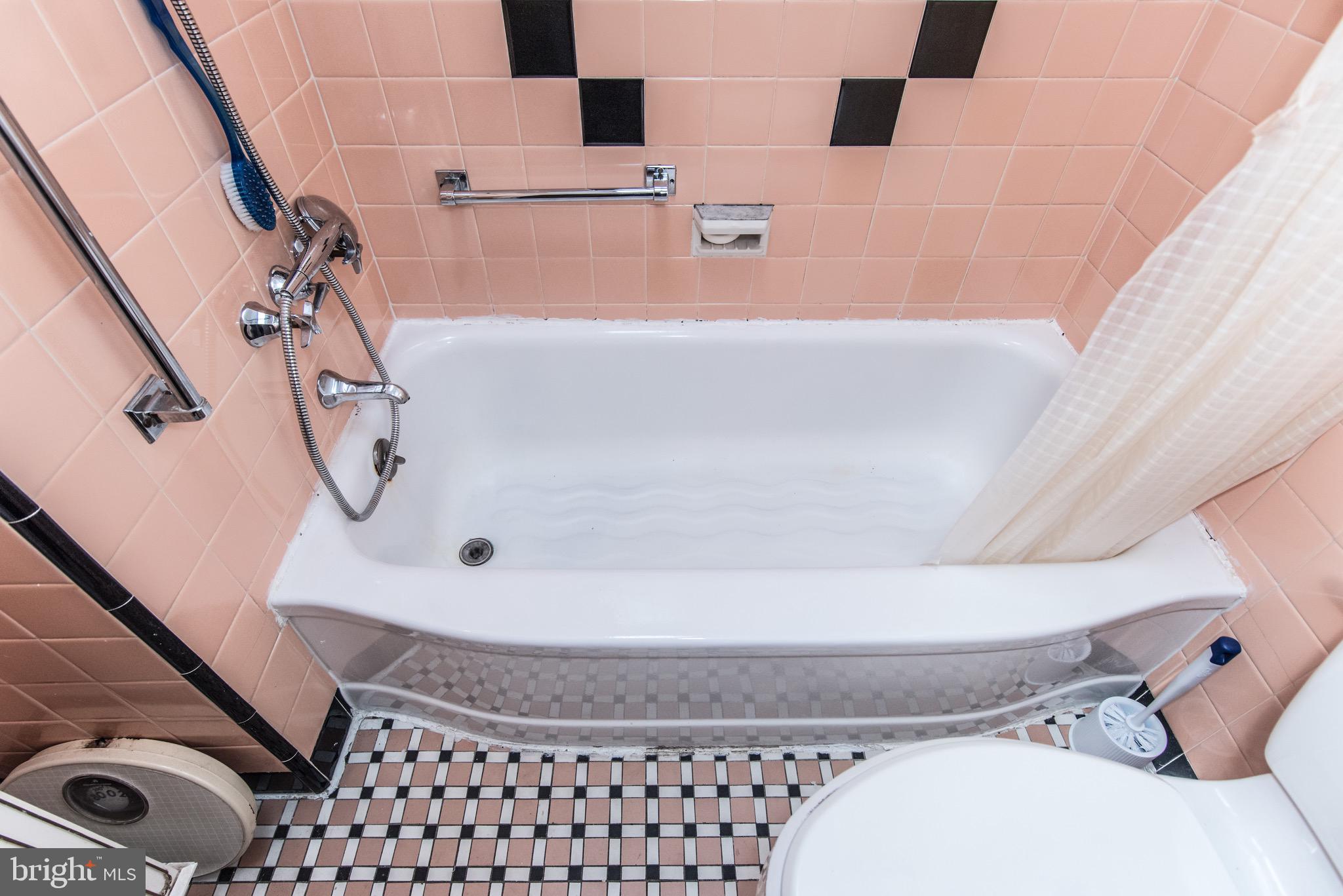 NORTHWOOD - Residential