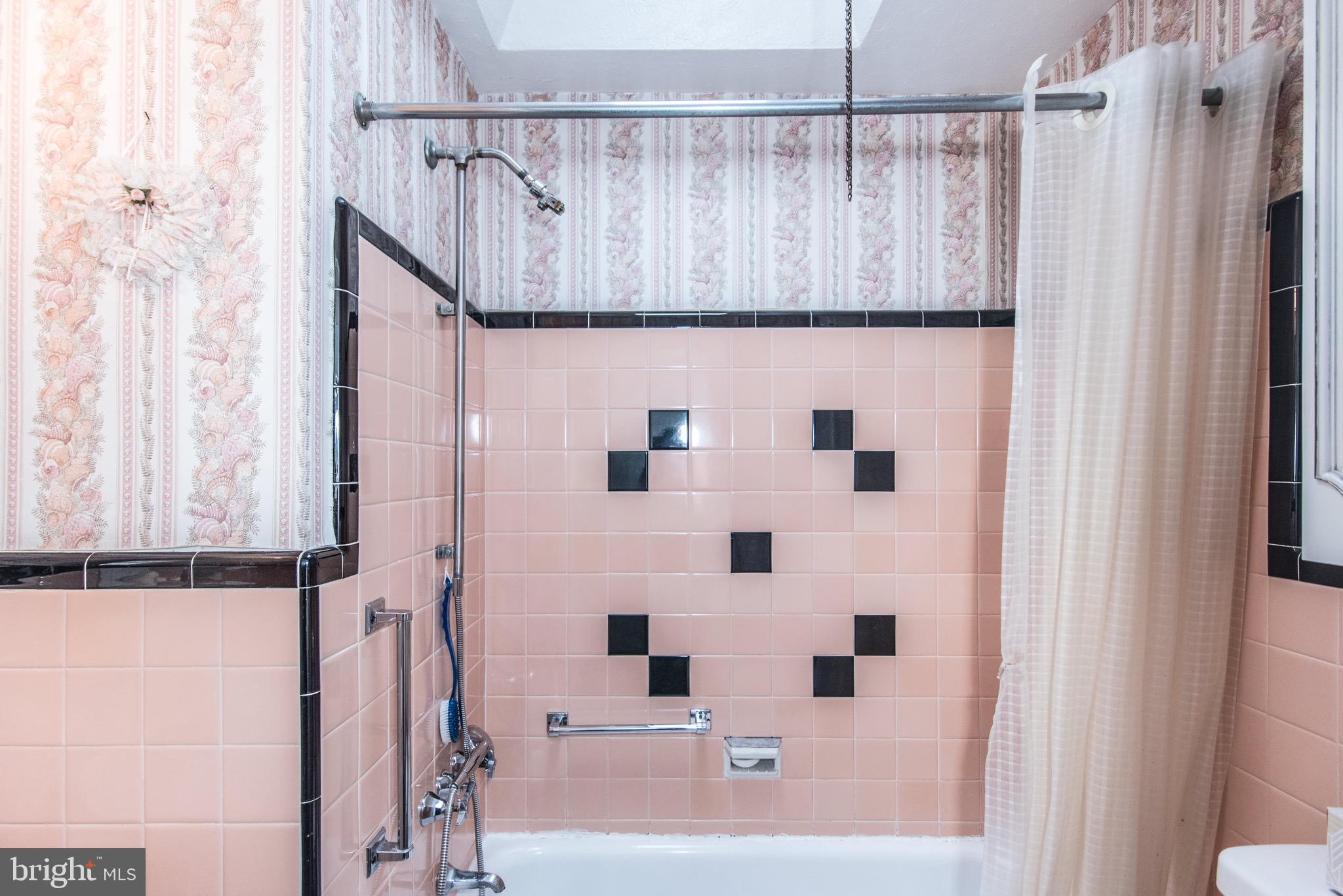 NORTHWOOD - Residential