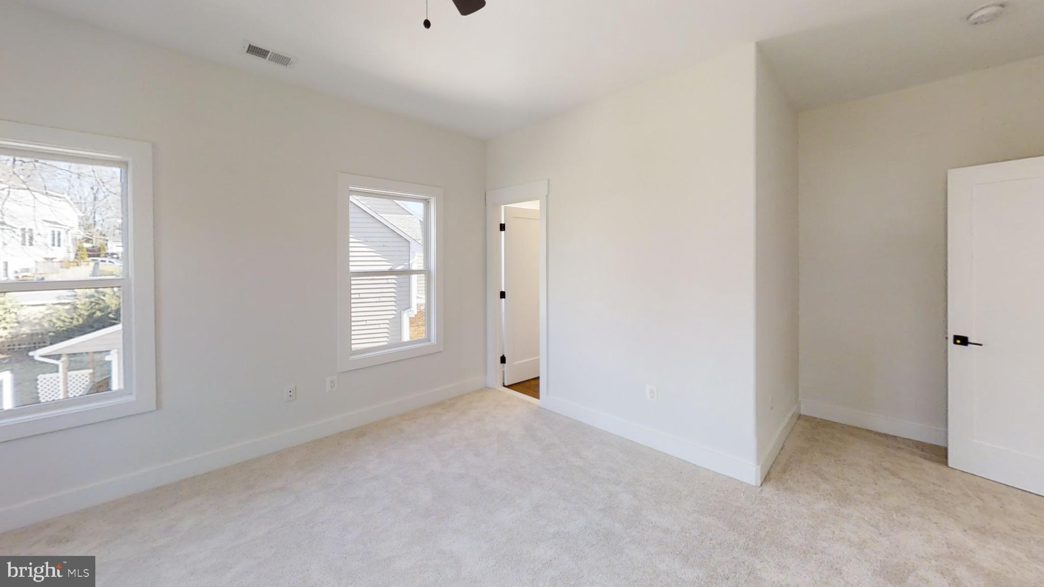 VIENNA WOODS - Residential