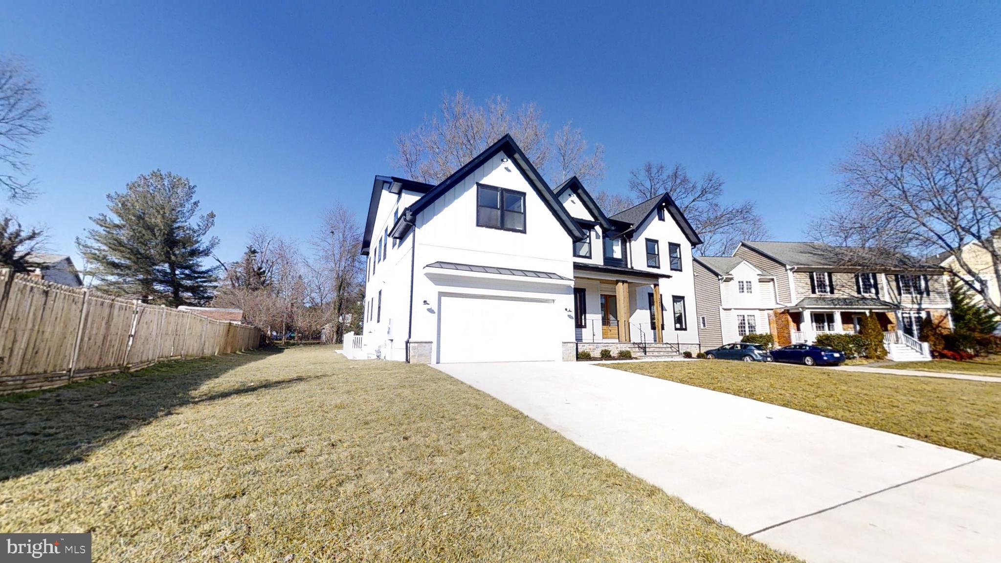 VIENNA WOODS - Residential