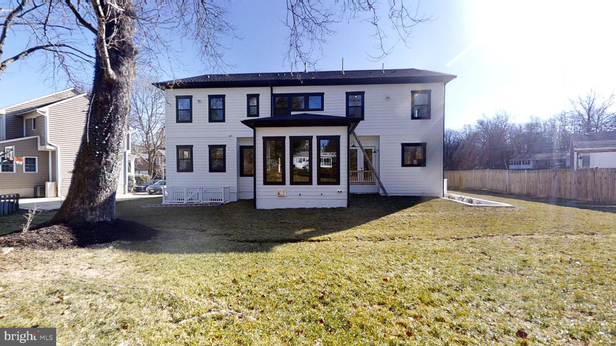 VIENNA WOODS - Residential