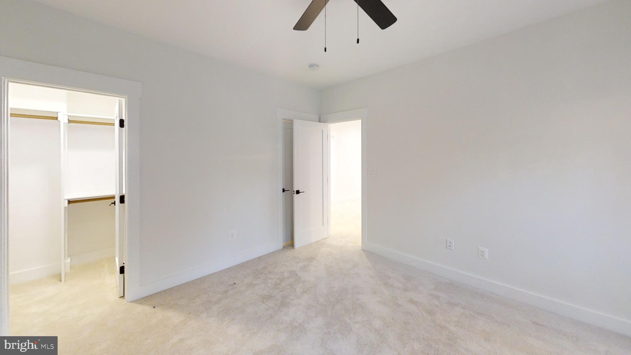 VIENNA WOODS - Residential