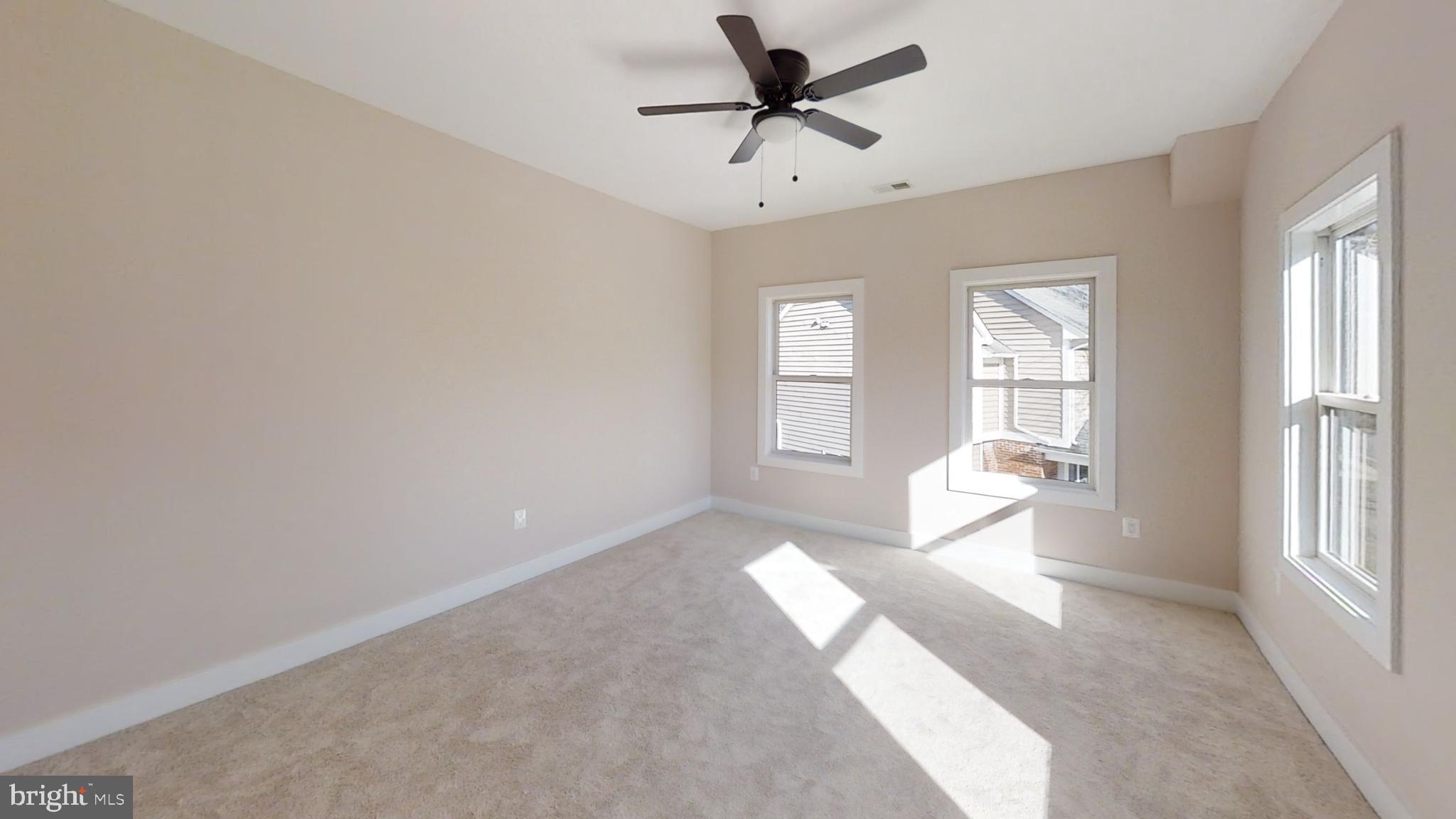 VIENNA WOODS - Residential