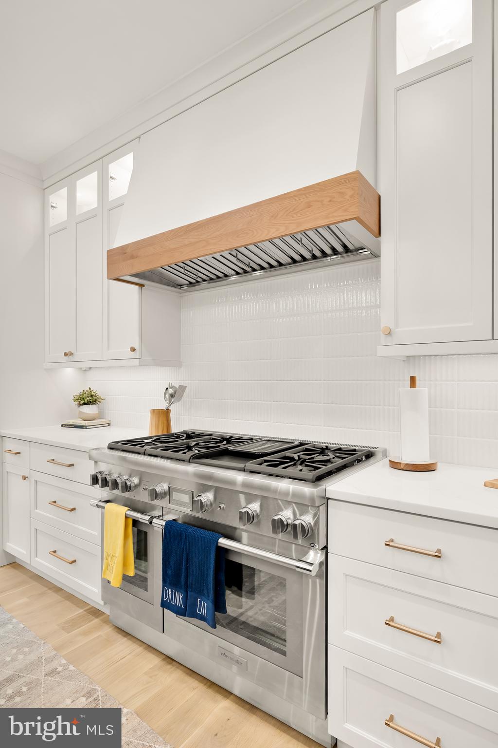 BURNING TREE VALLEY - Residential