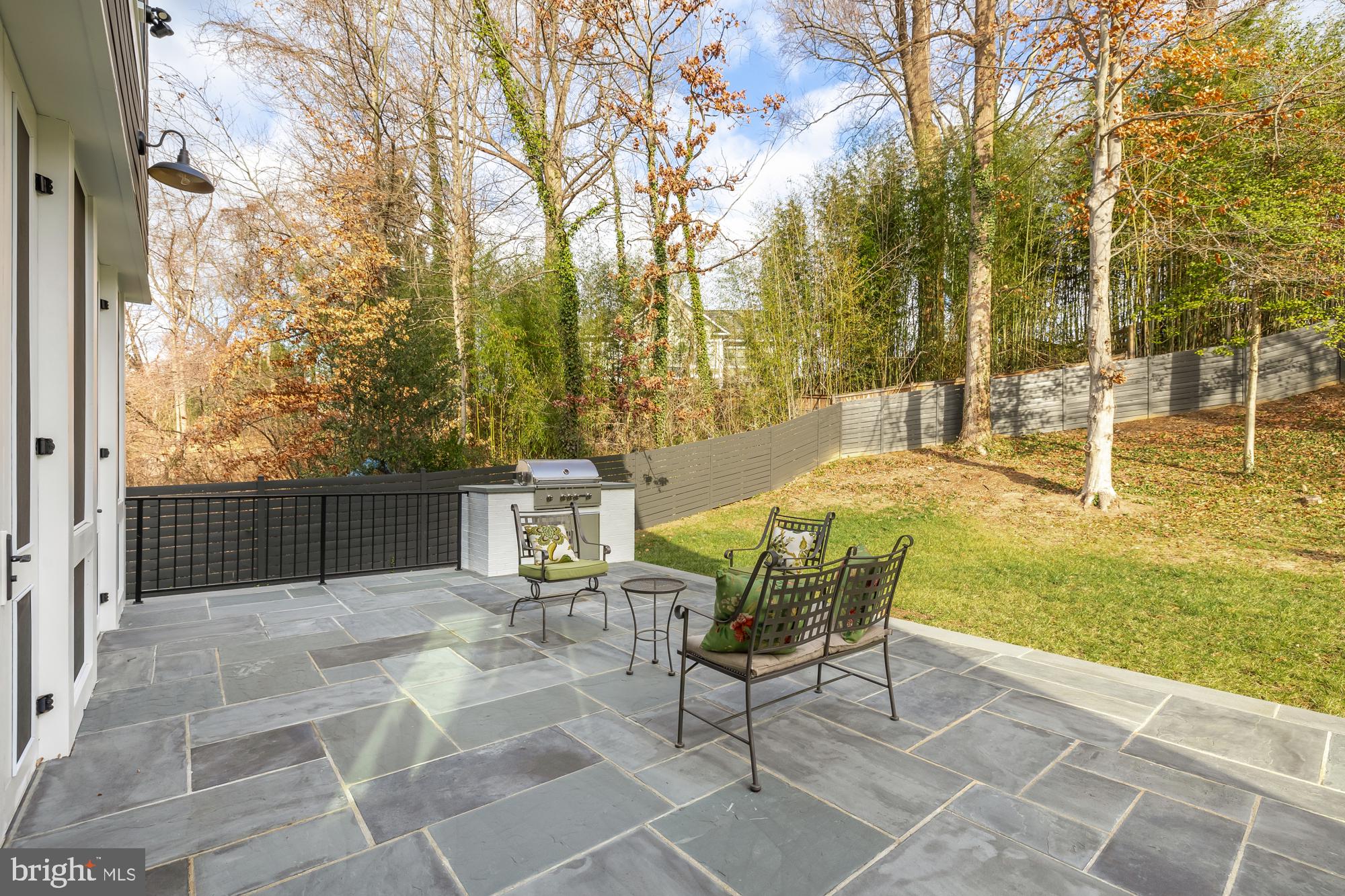 BURNING TREE VALLEY - Residential