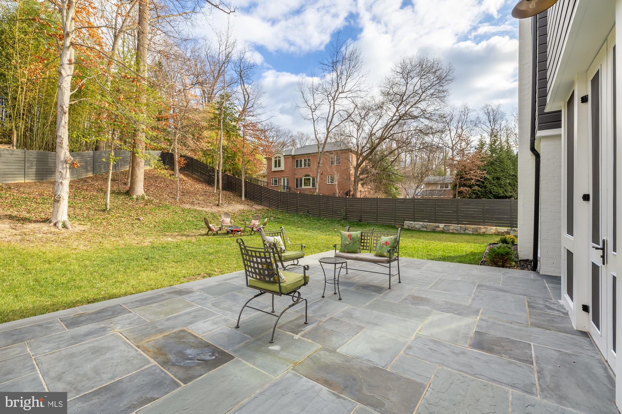 BURNING TREE VALLEY - Residential