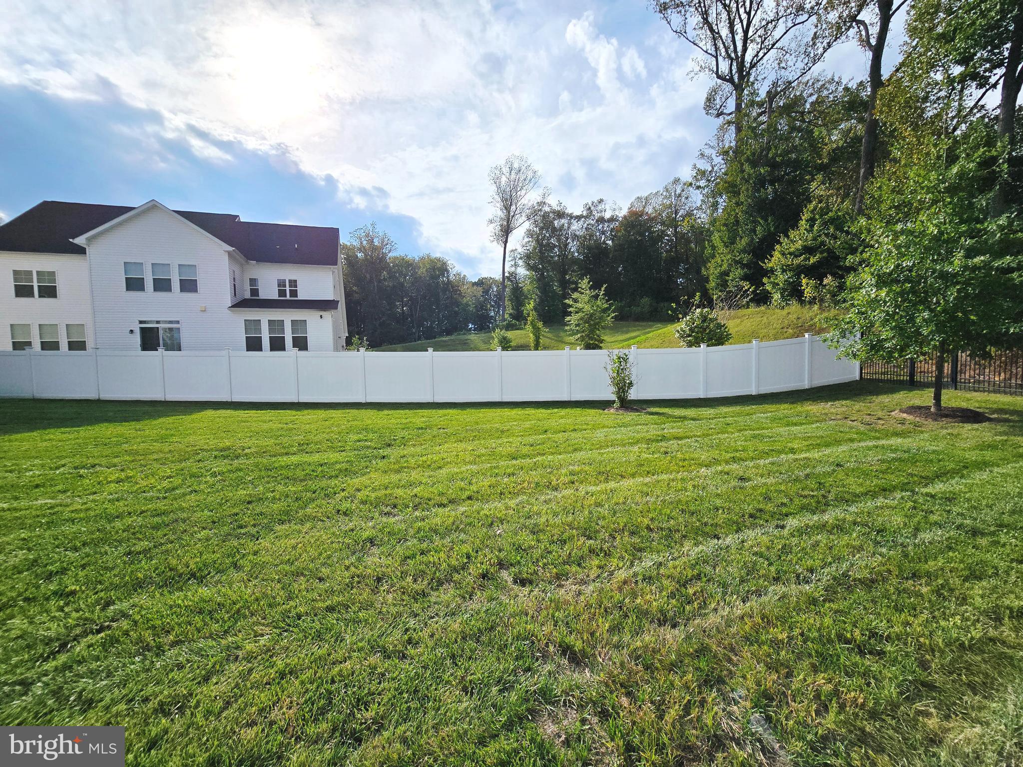 MARLBORO RIDGE - Residential